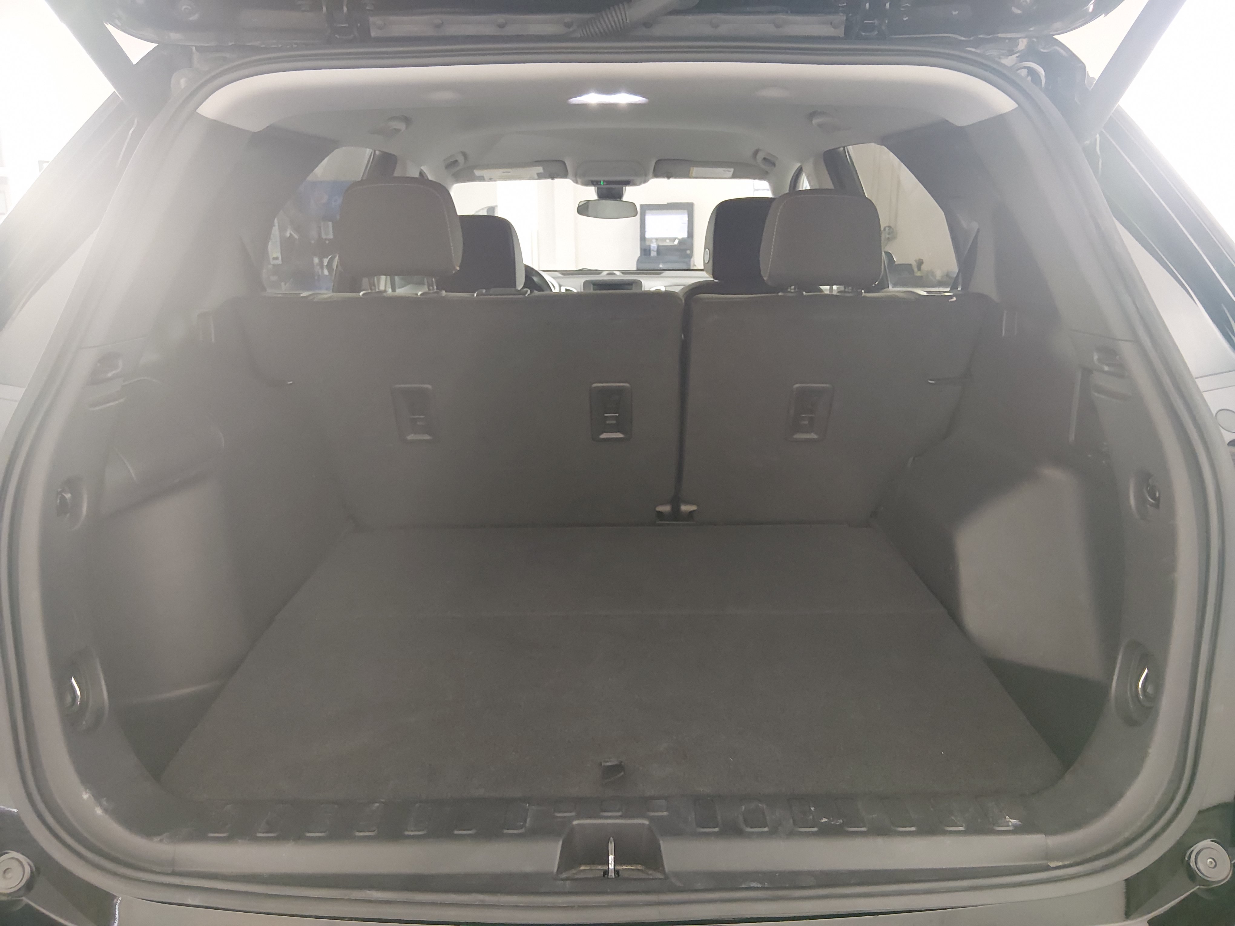 2024 Chevrolet Equinox LT - Photo 11