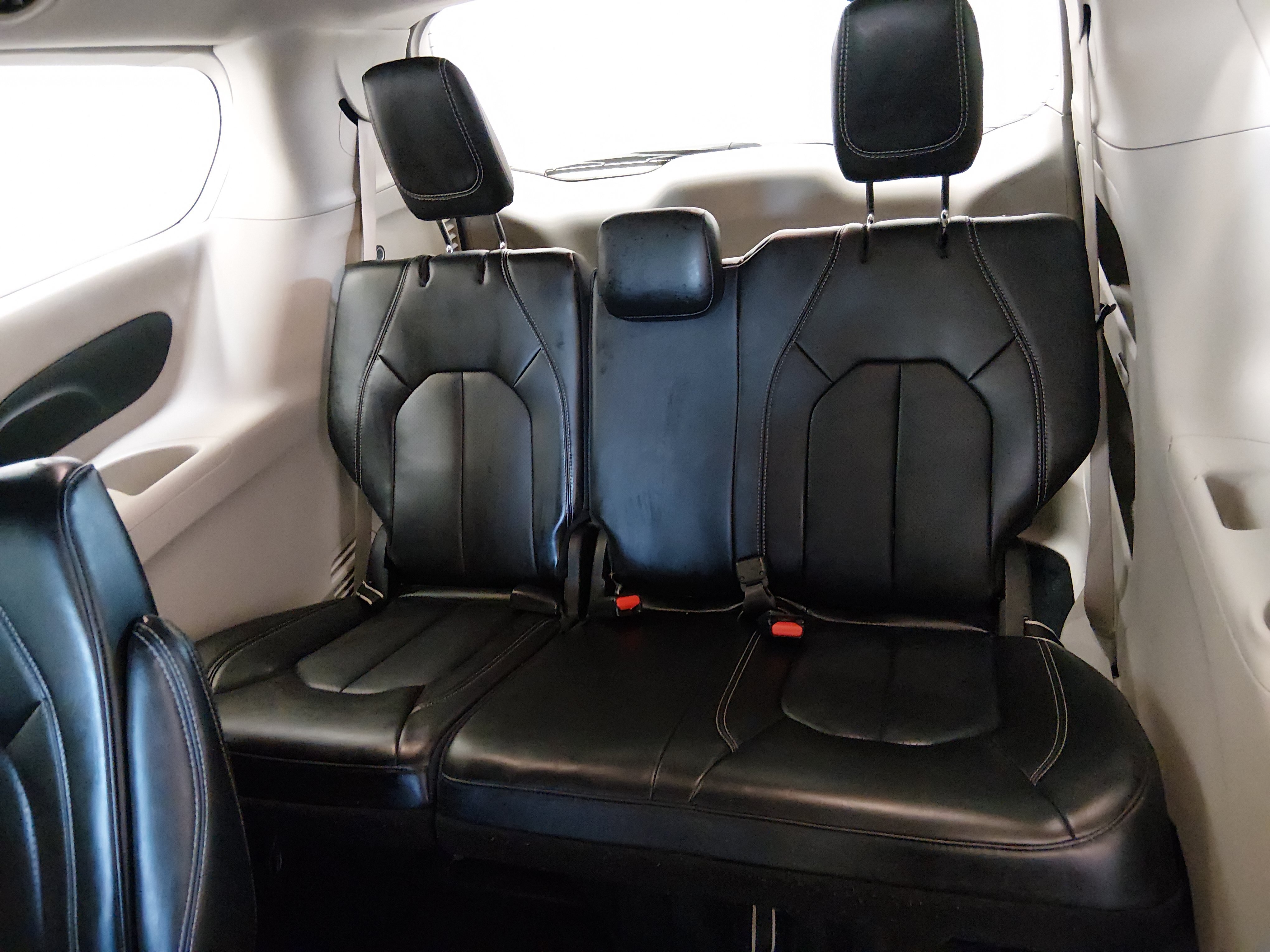 2023 Chrysler Pacifica Touring L - Photo 17