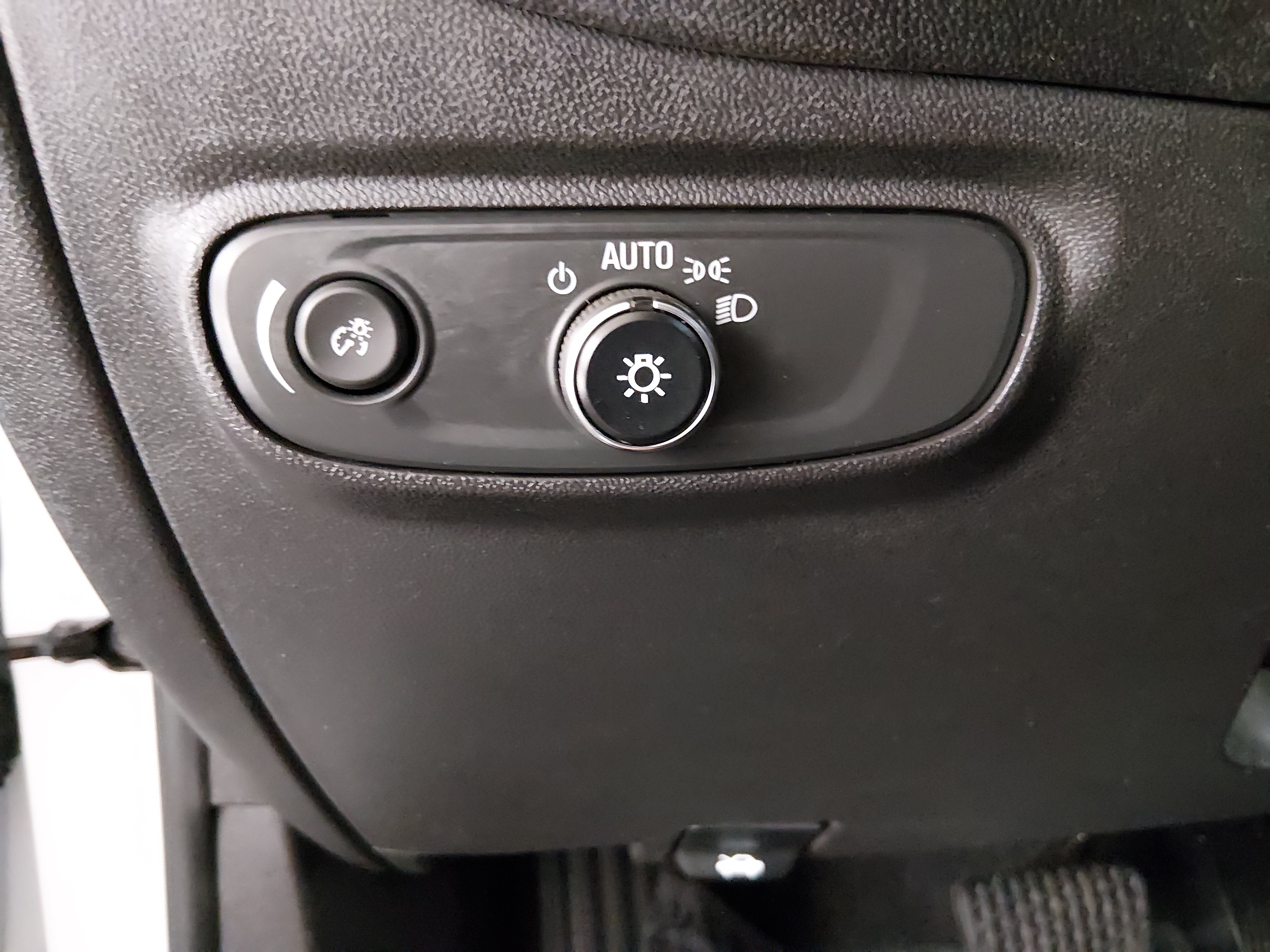 2024 Chevrolet Equinox LT - Photo 13