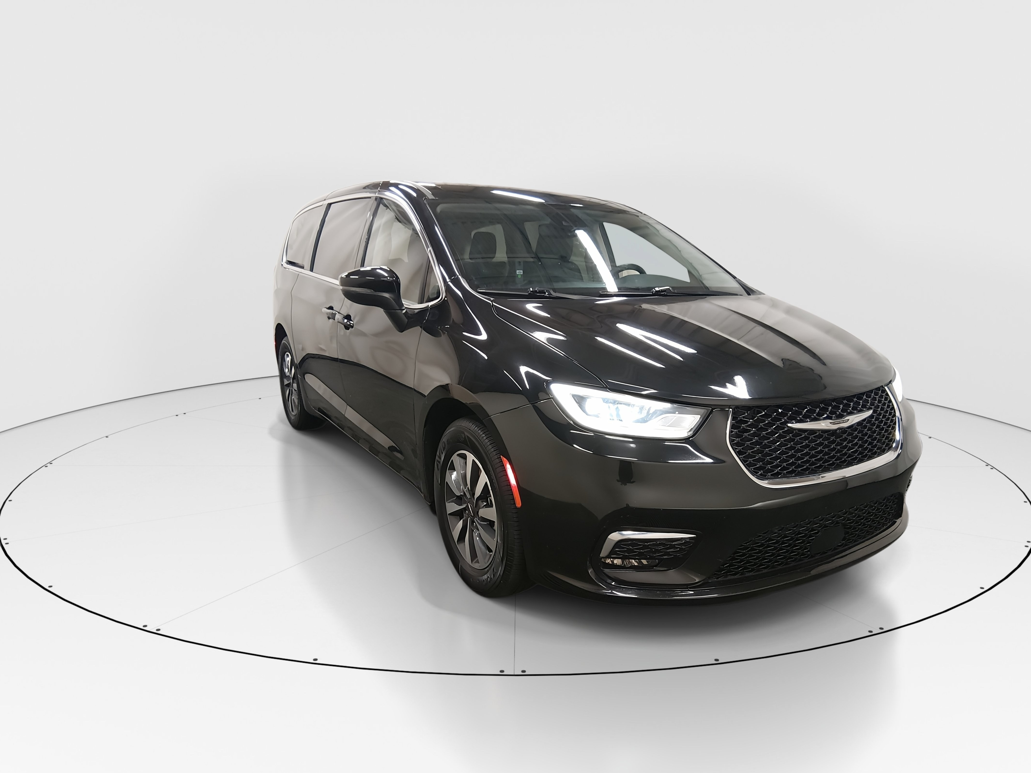 2023 Chrysler Pacifica Hybrid