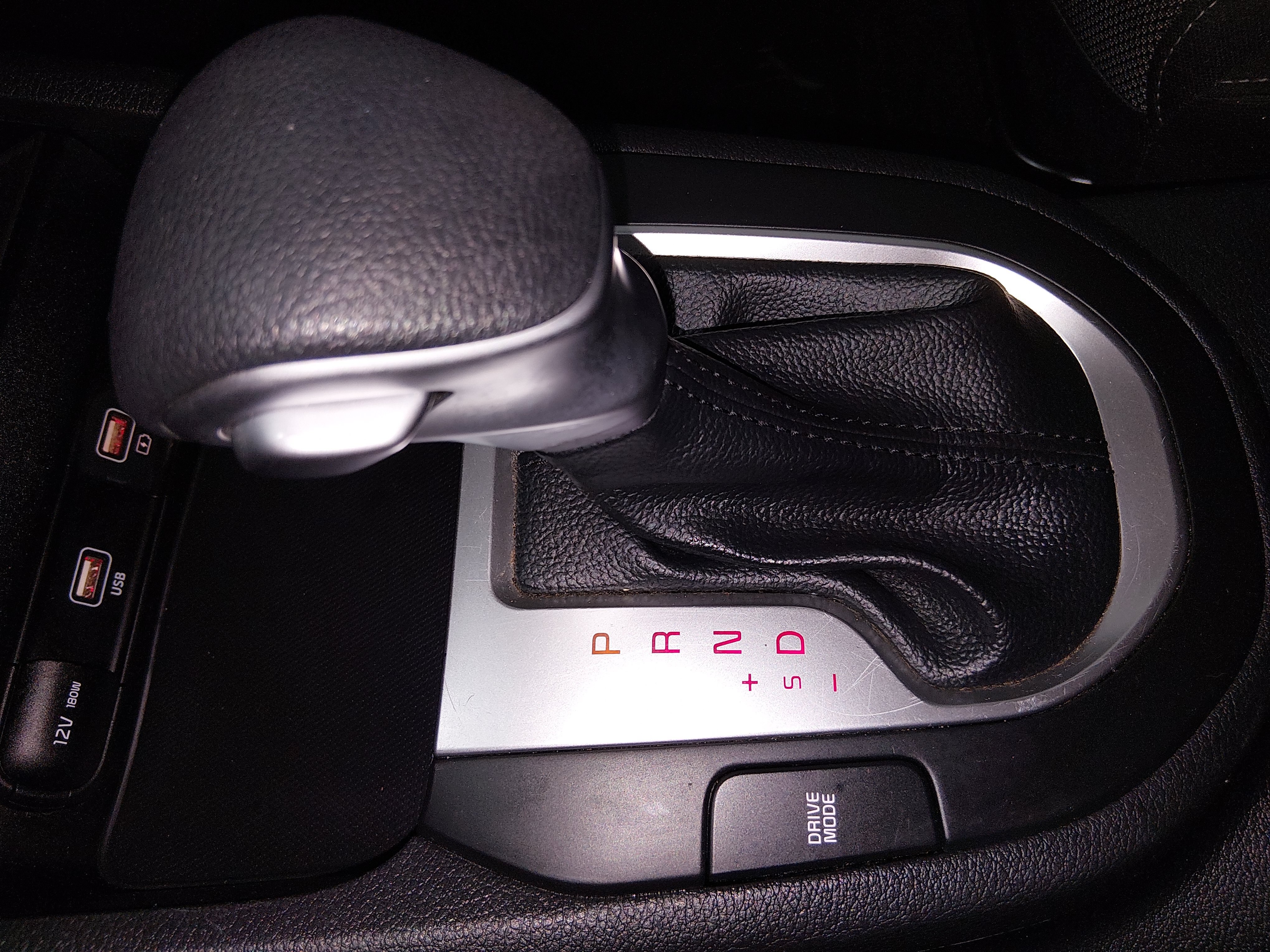 2024 Kia Forte LXS - Photo 13