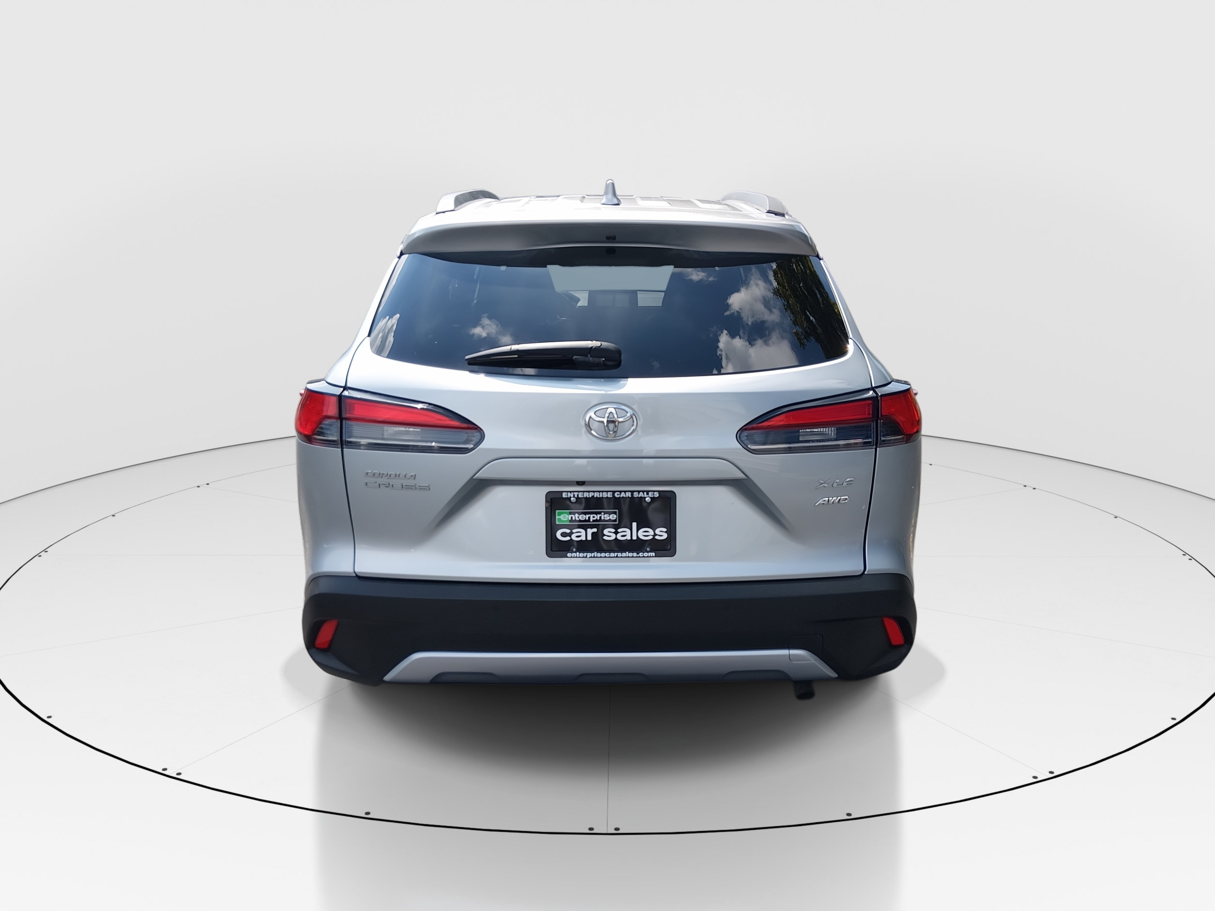 2024 Toyota Corolla Cross XLE - Photo 6