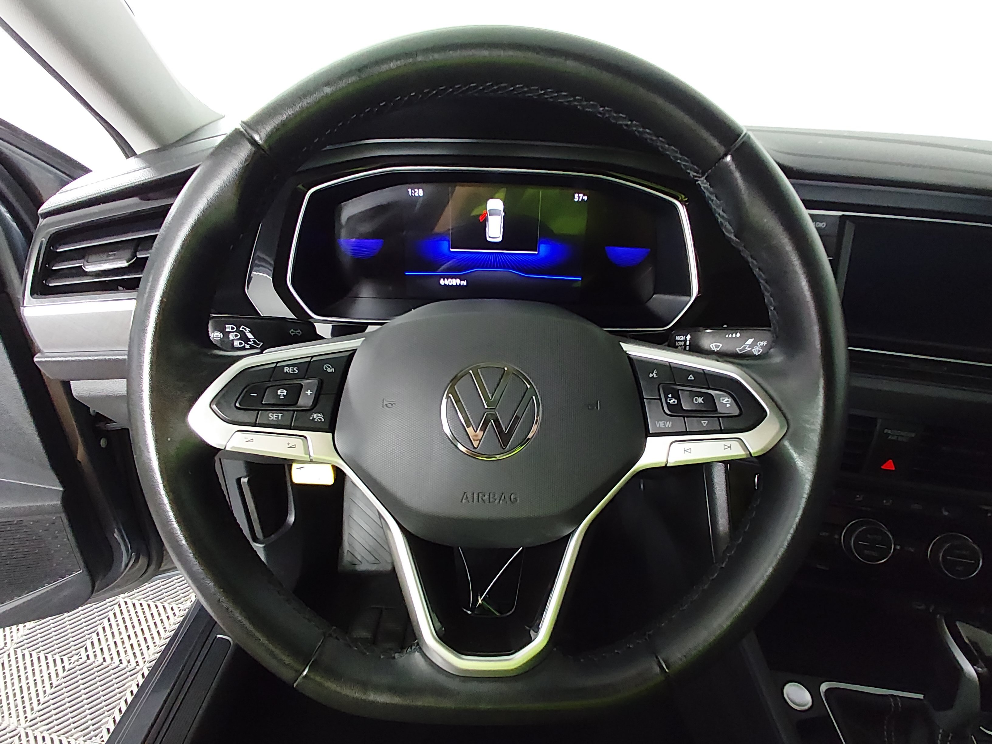 2024 Volkswagen Jetta SE - Photo 12