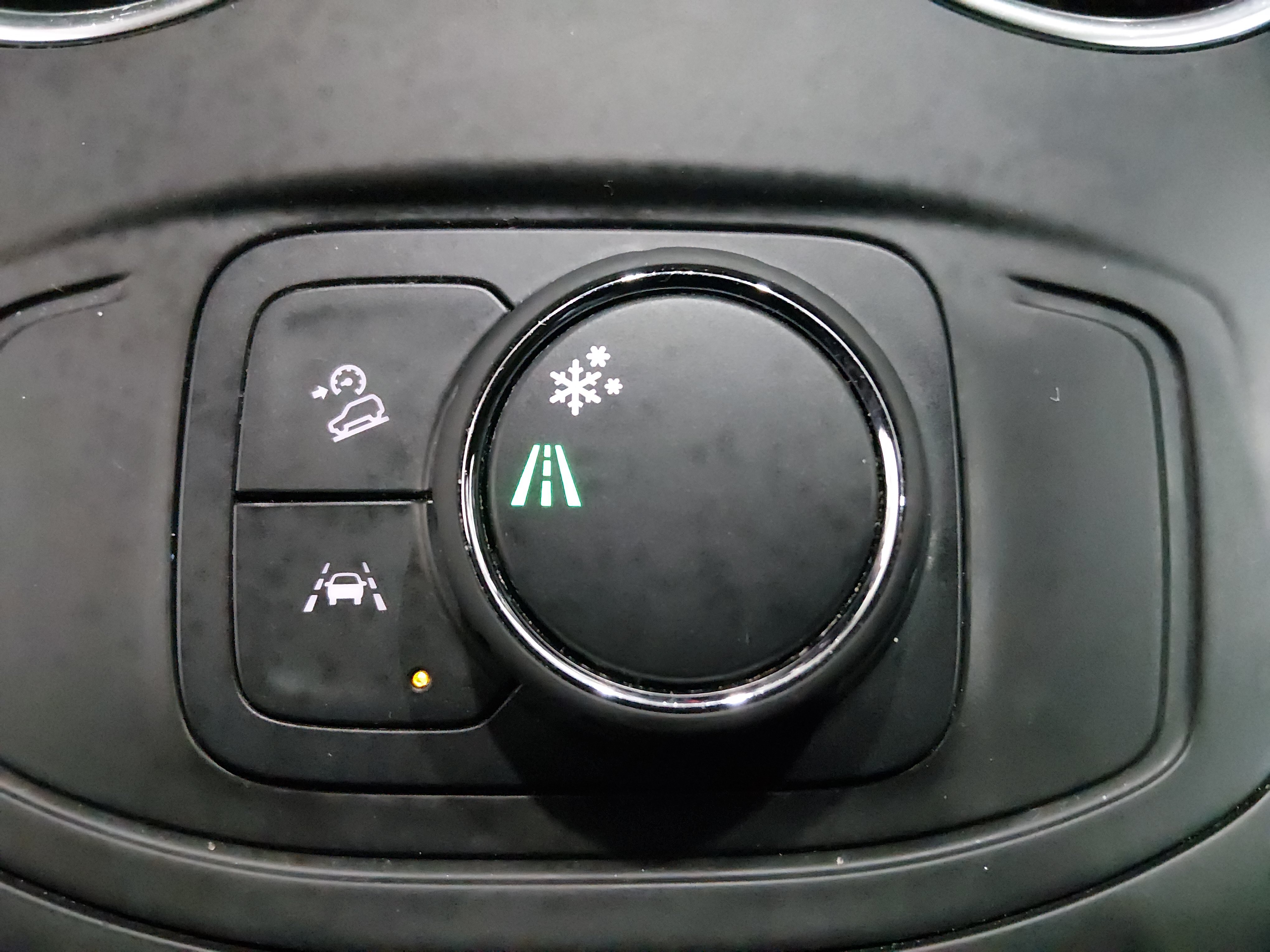 2024 GMC Terrain SLE - Photo 19