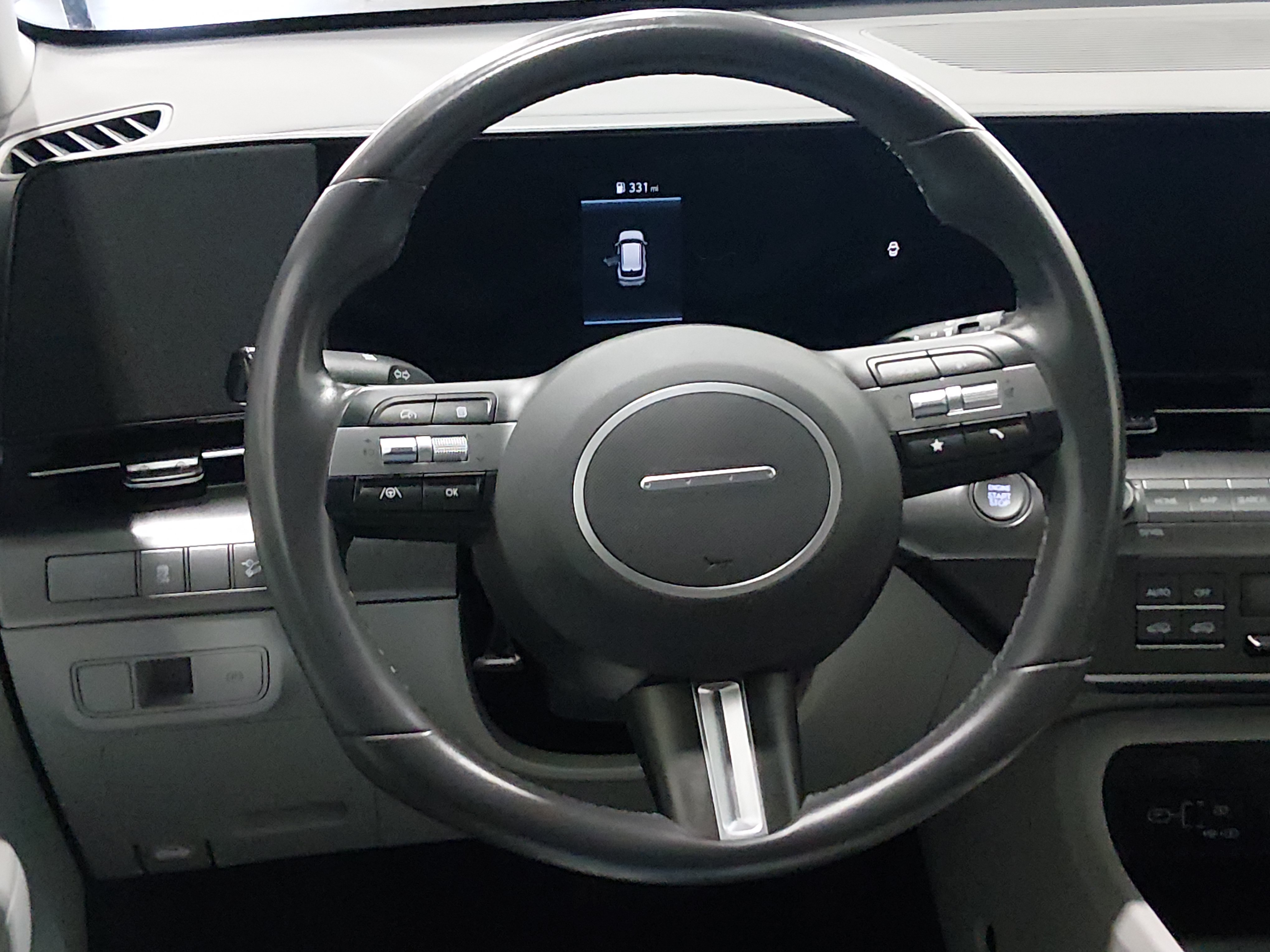 2025 Hyundai Kona SEL - Photo 12