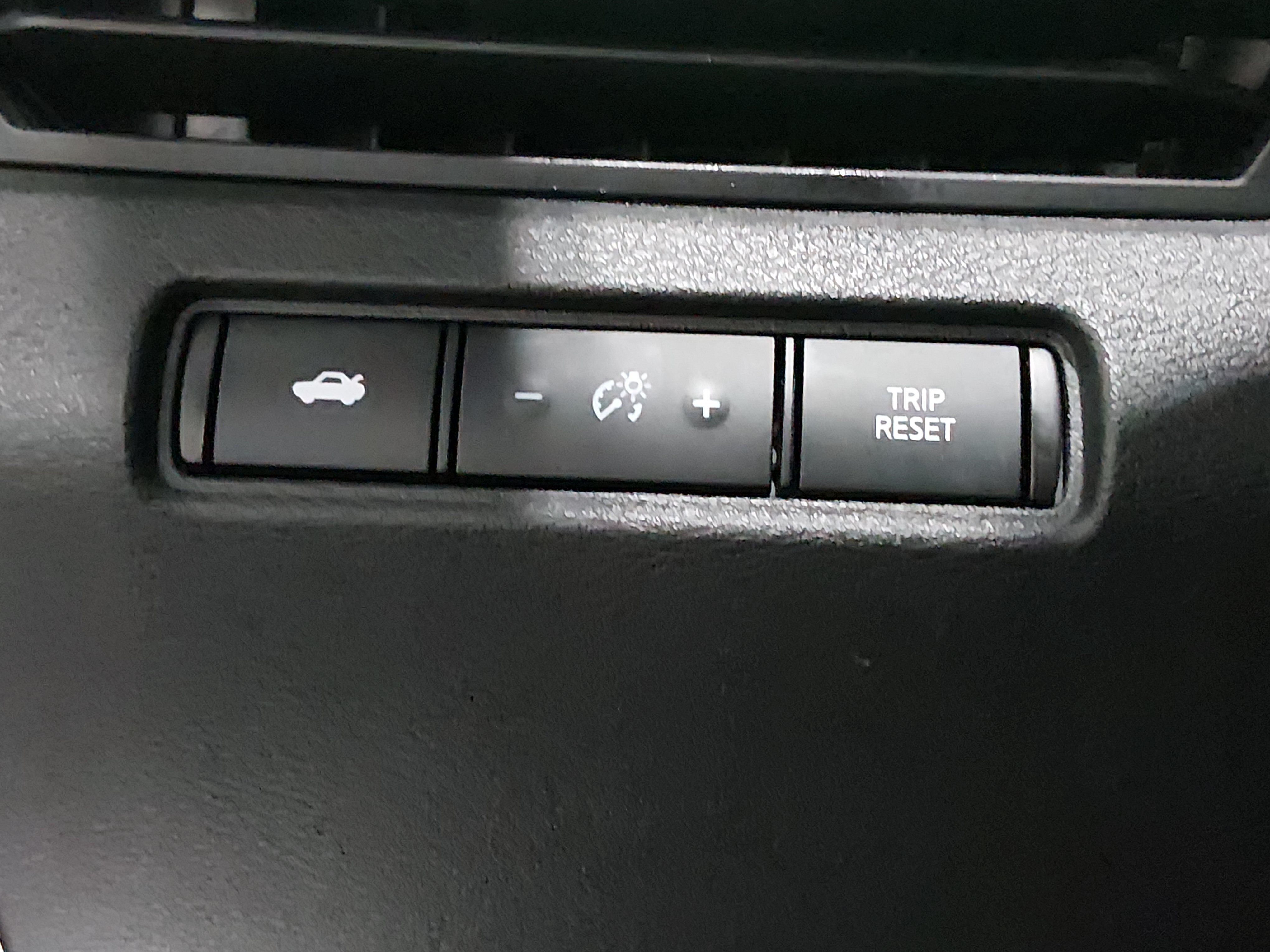2025 Nissan Altima SV - Photo 13