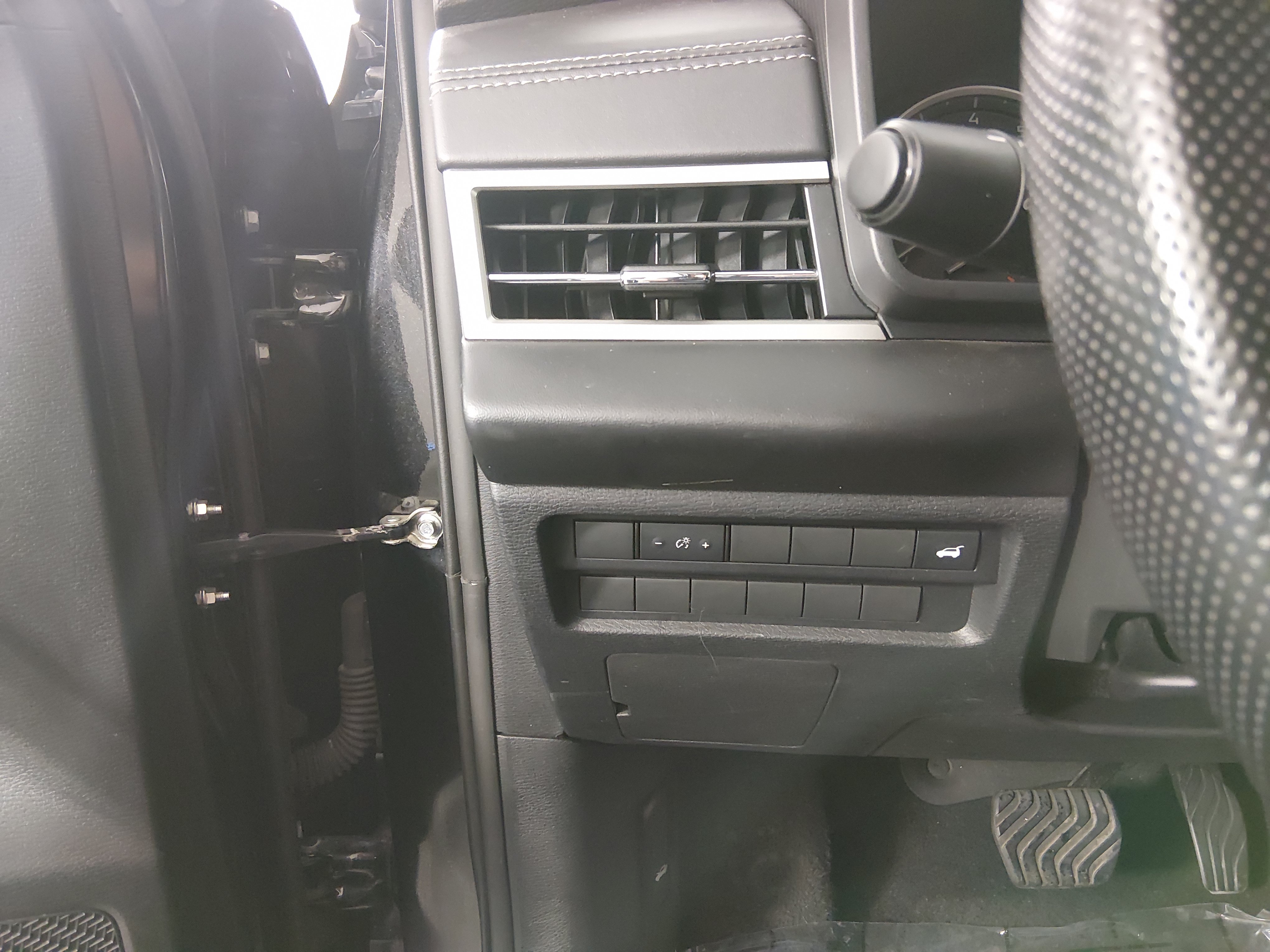 2024 Mitsubishi Outlander SE - Photo 13