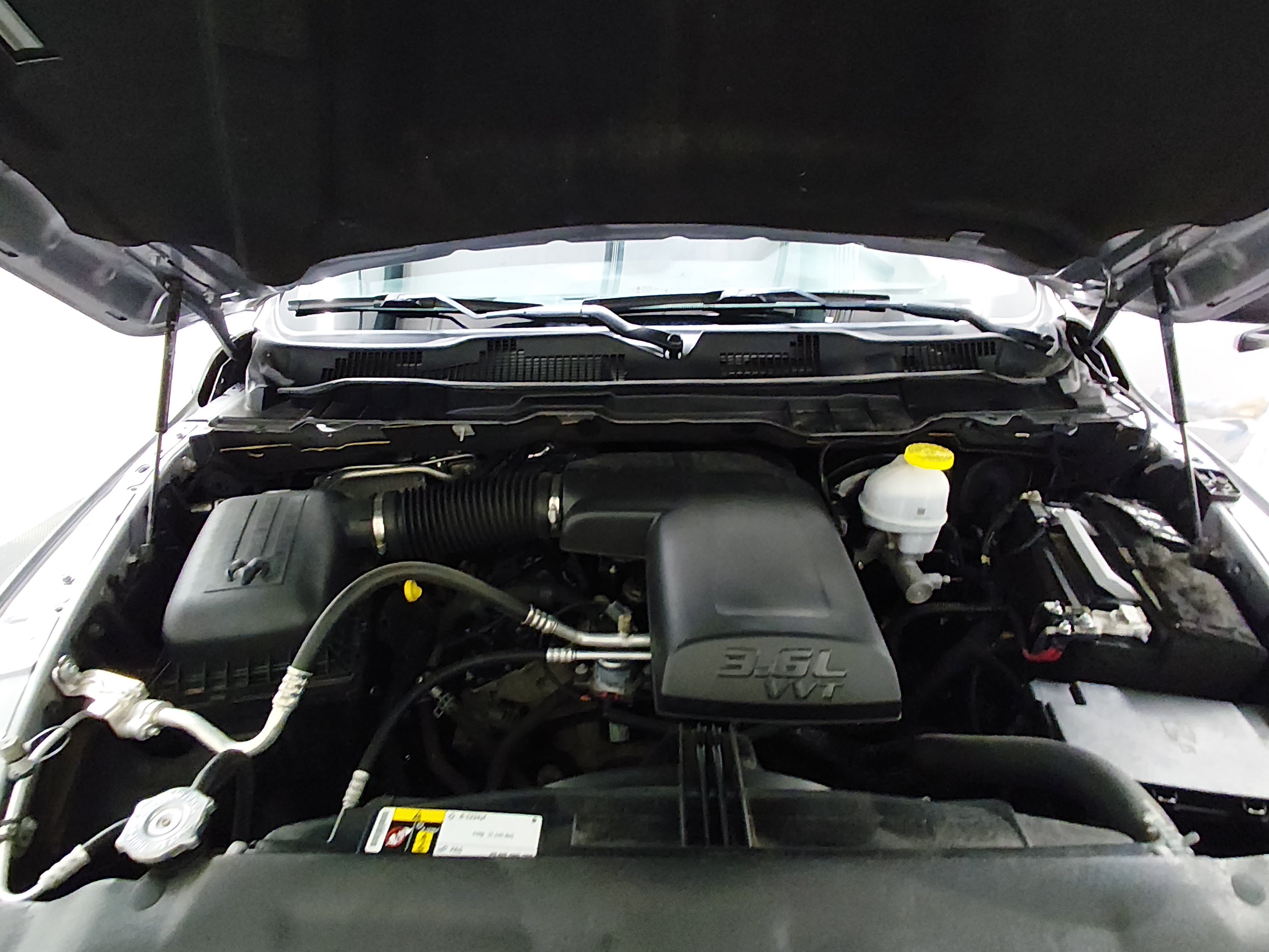2024 RAM Ram 1500 Classic SLT - Photo 9