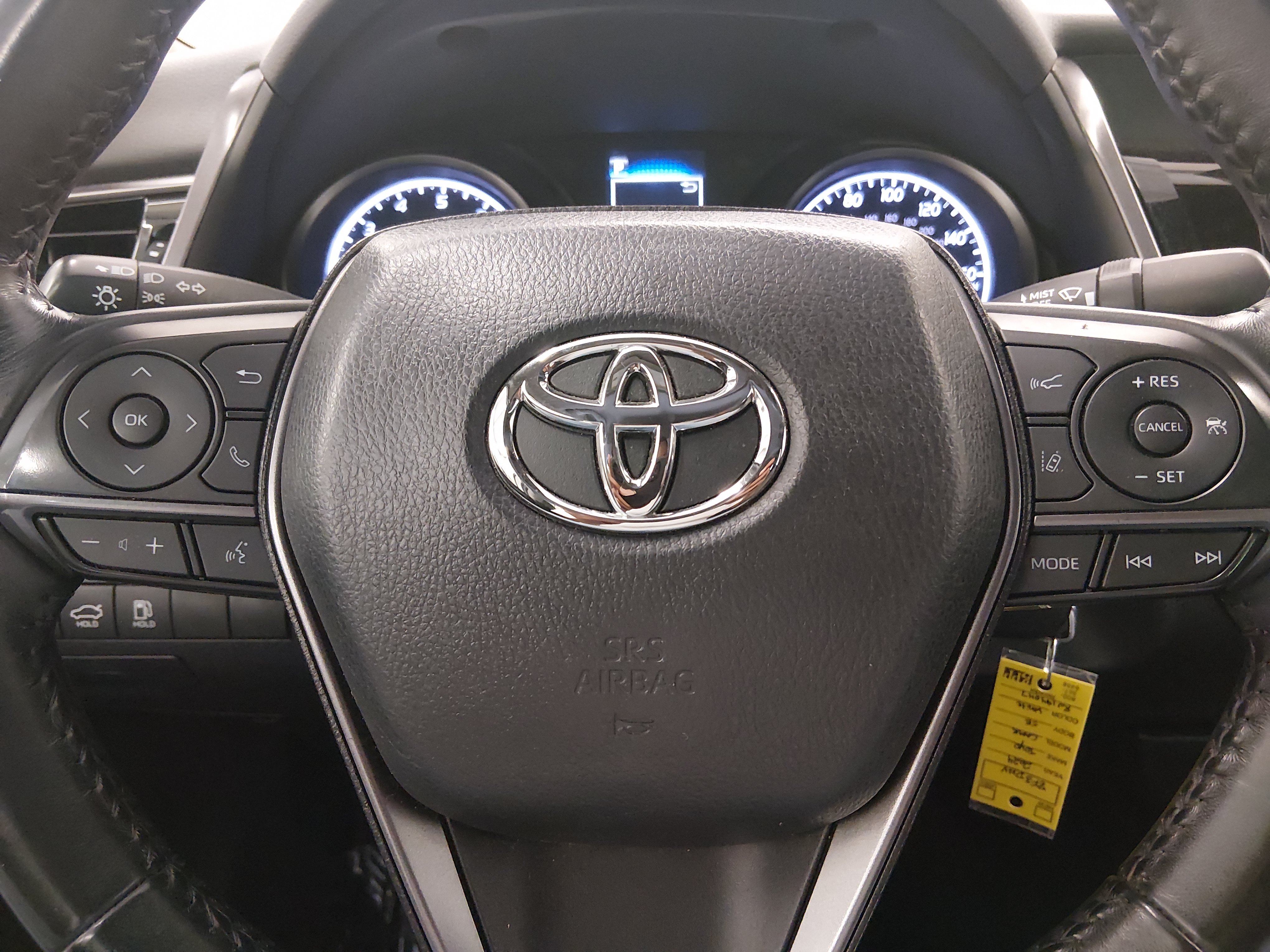 2024 Toyota Camry SE - Photo 12