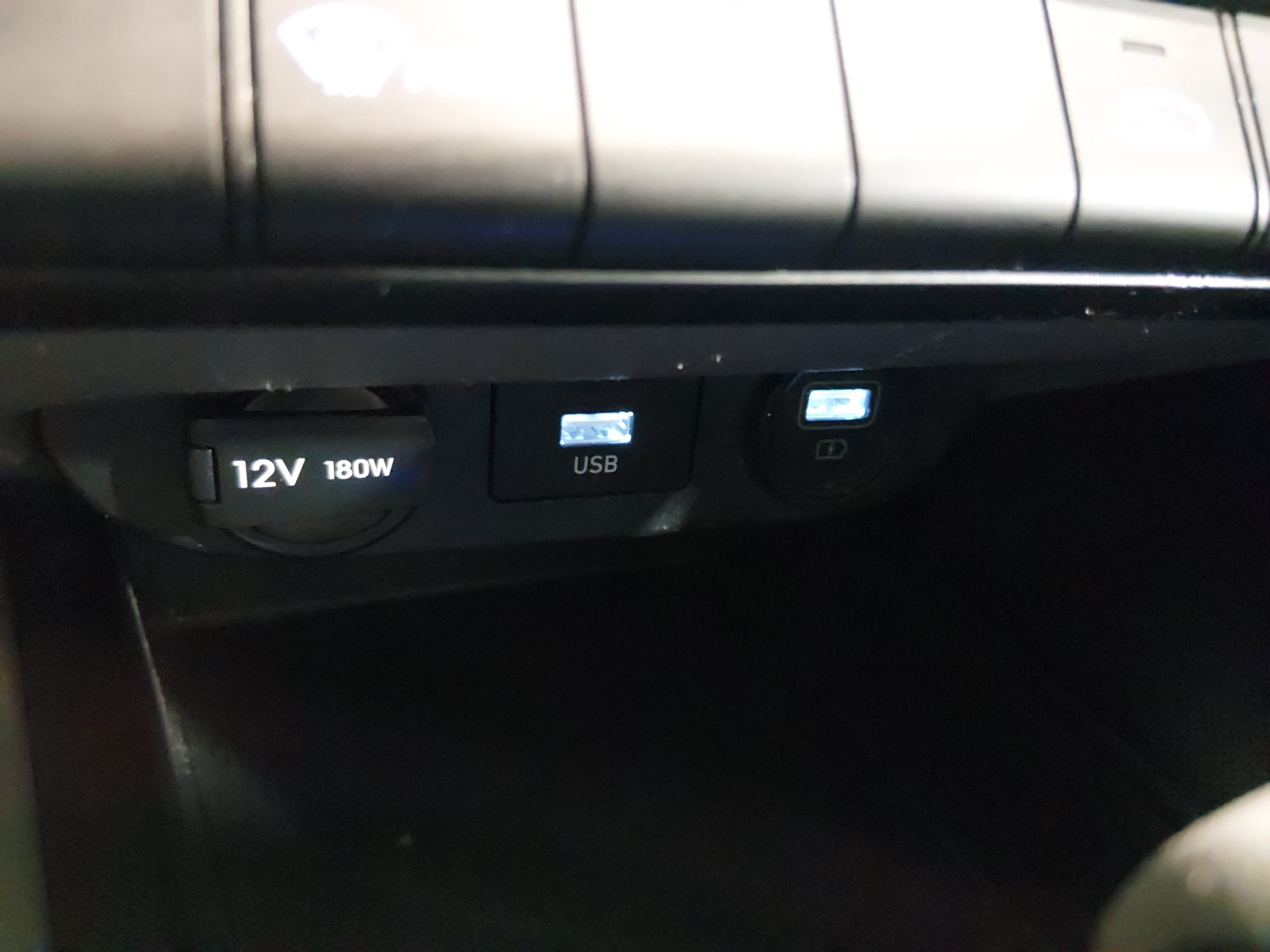 2023 Hyundai Elantra SEL - Photo 16