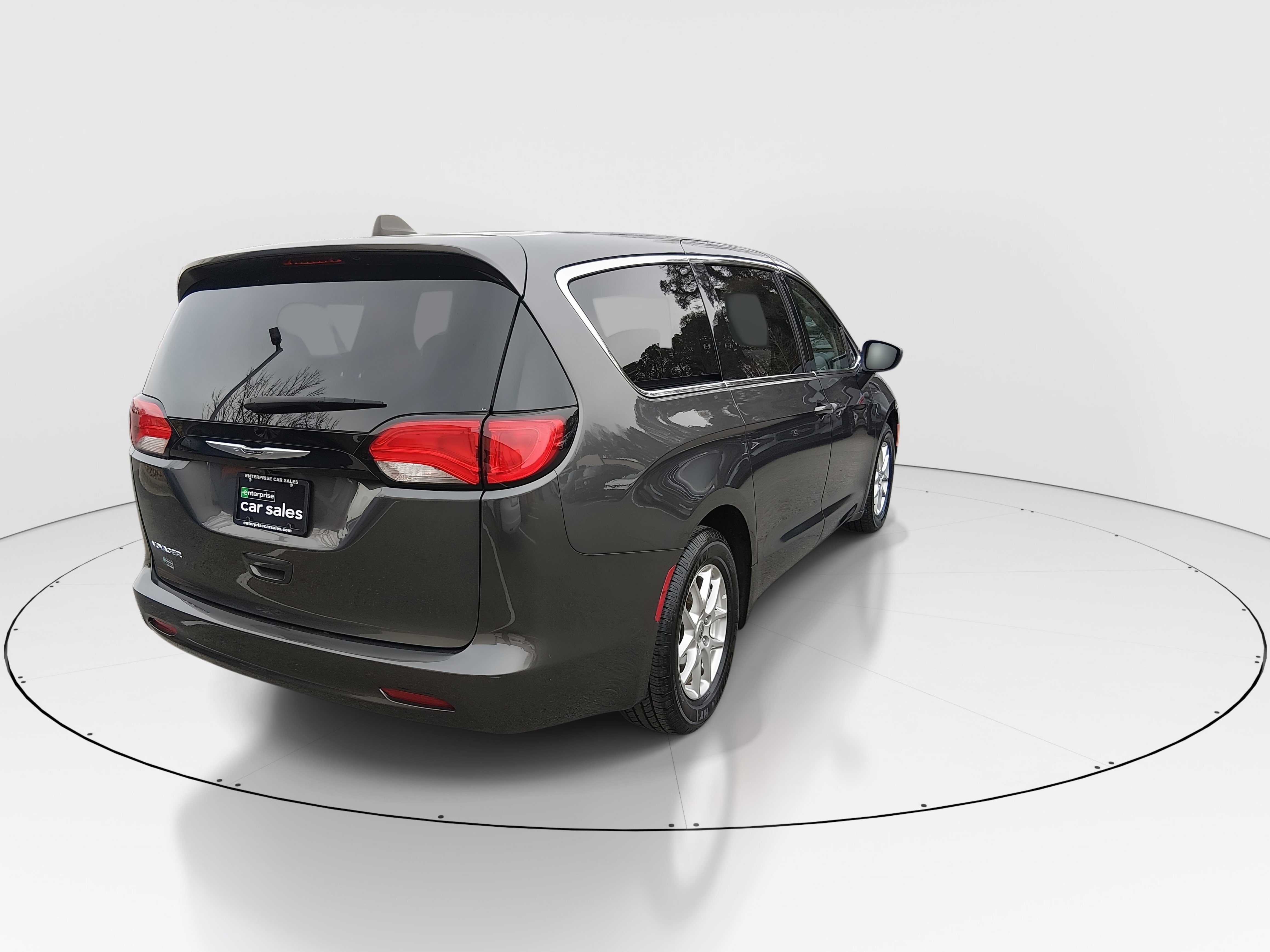 2023 Chrysler Voyager LX - Photo 7