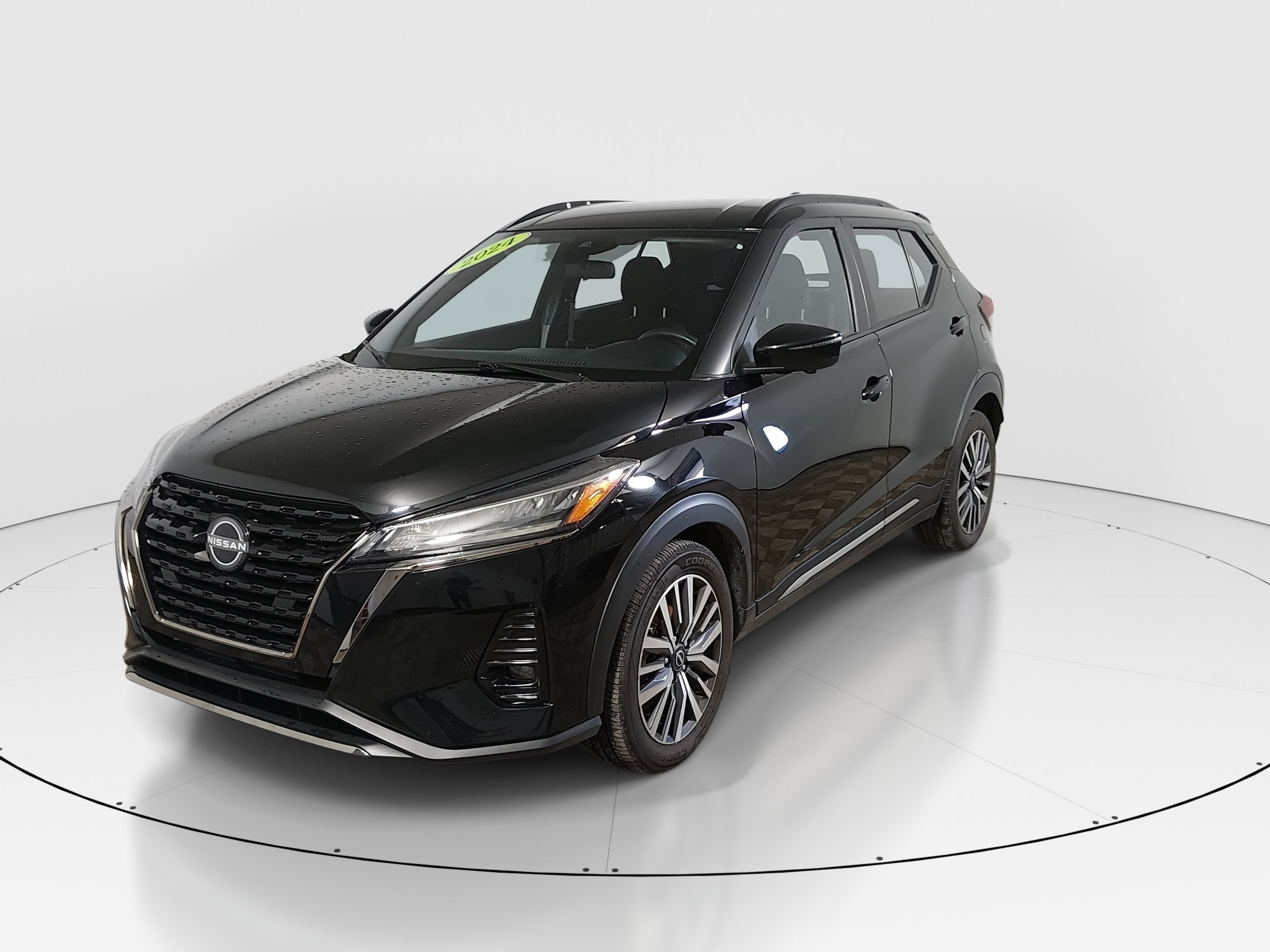 2024 Nissan Kicks SR - Photo 3