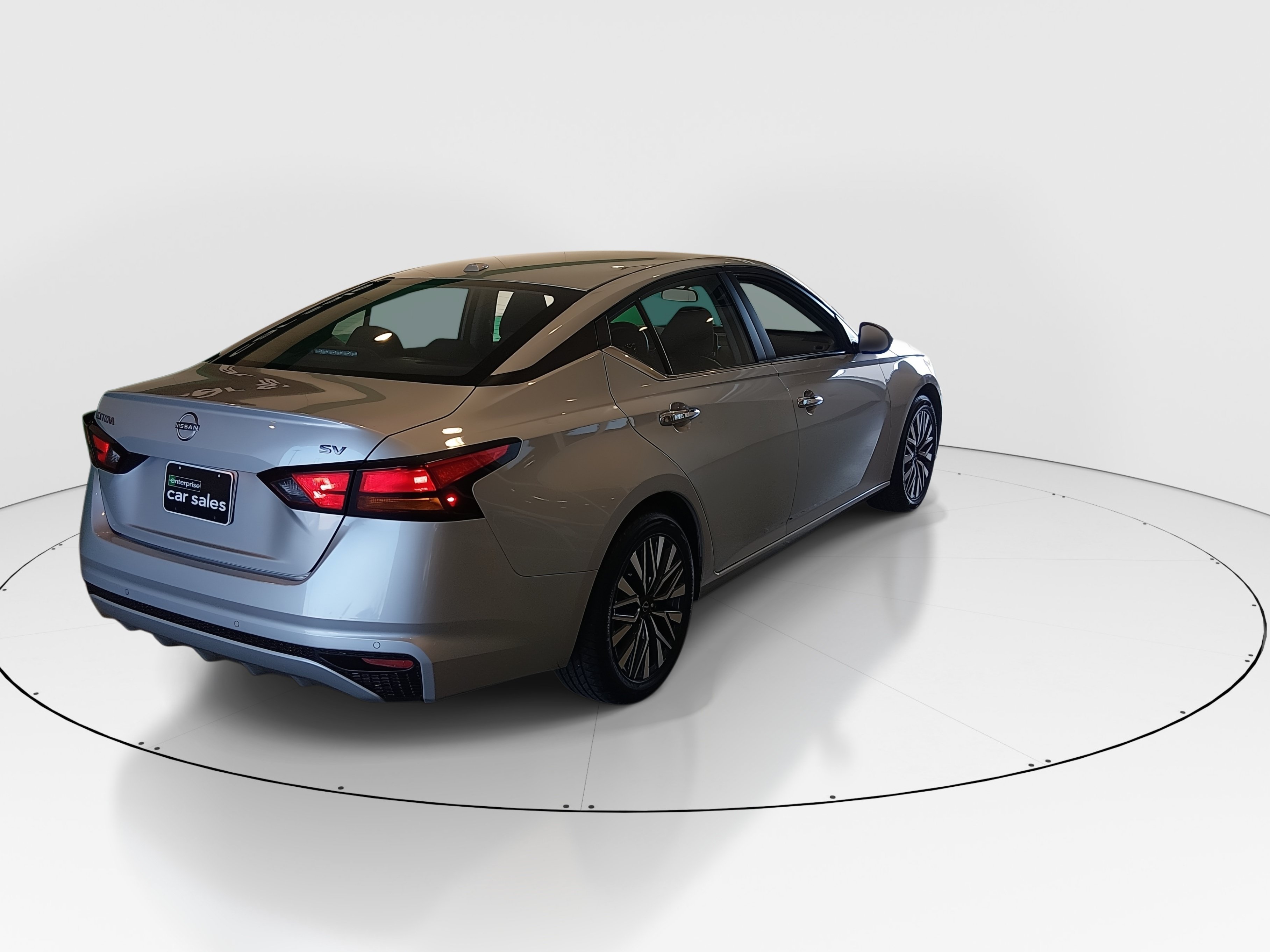 2024 Nissan Altima SV - Photo 7