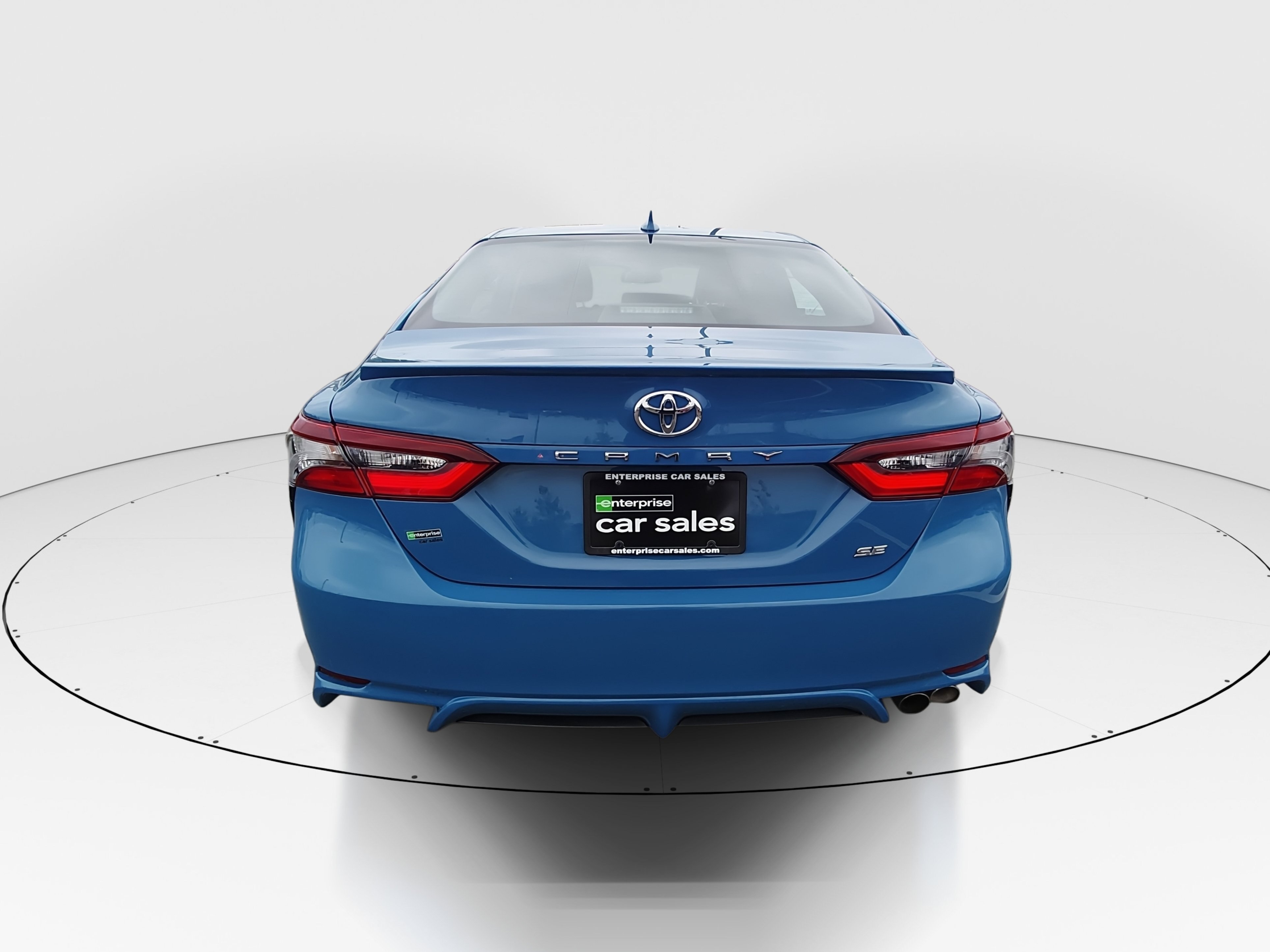 2024 Toyota Camry SE - Photo 6