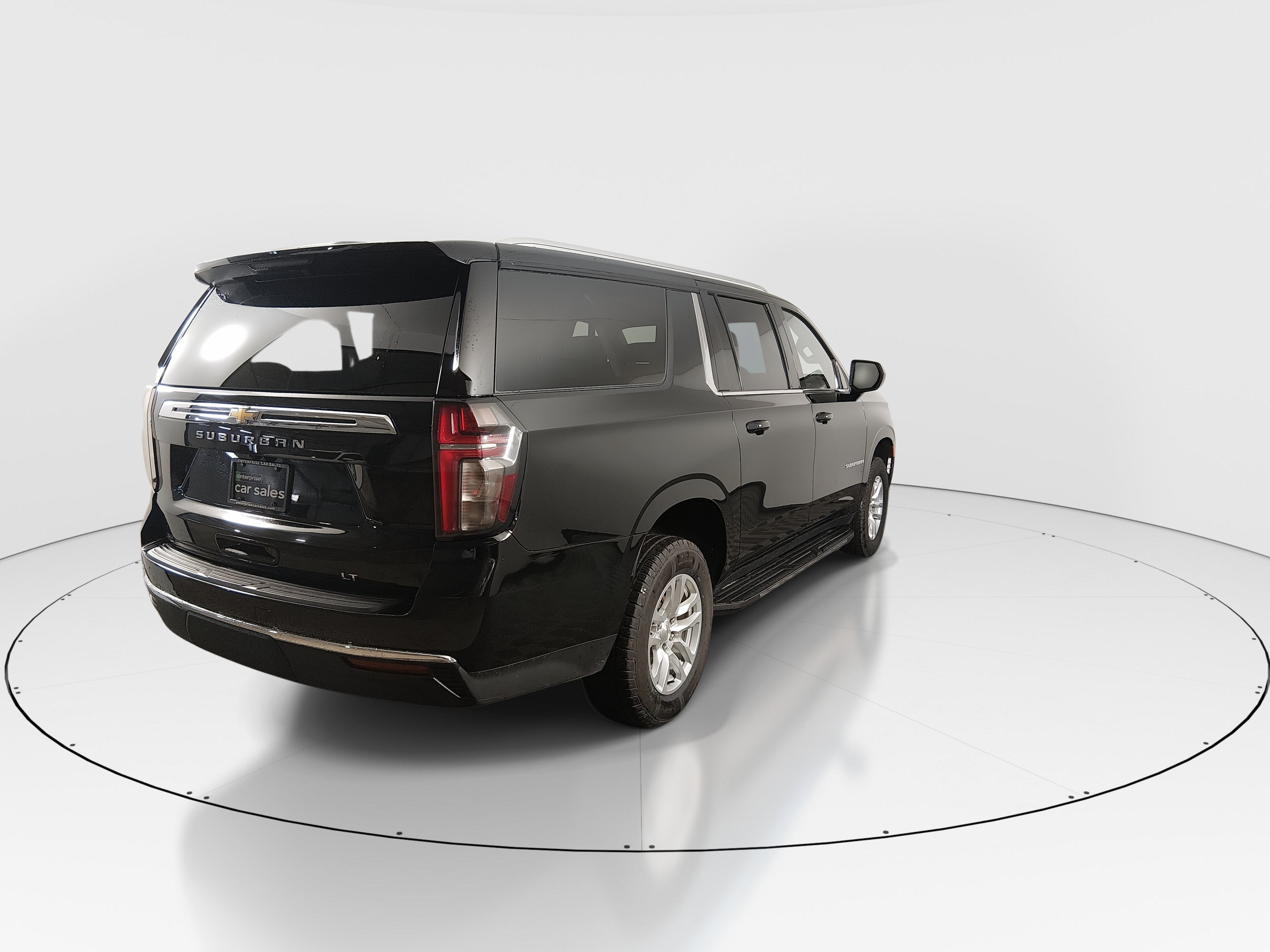 2024 Chevrolet Suburban LT - Photo 7