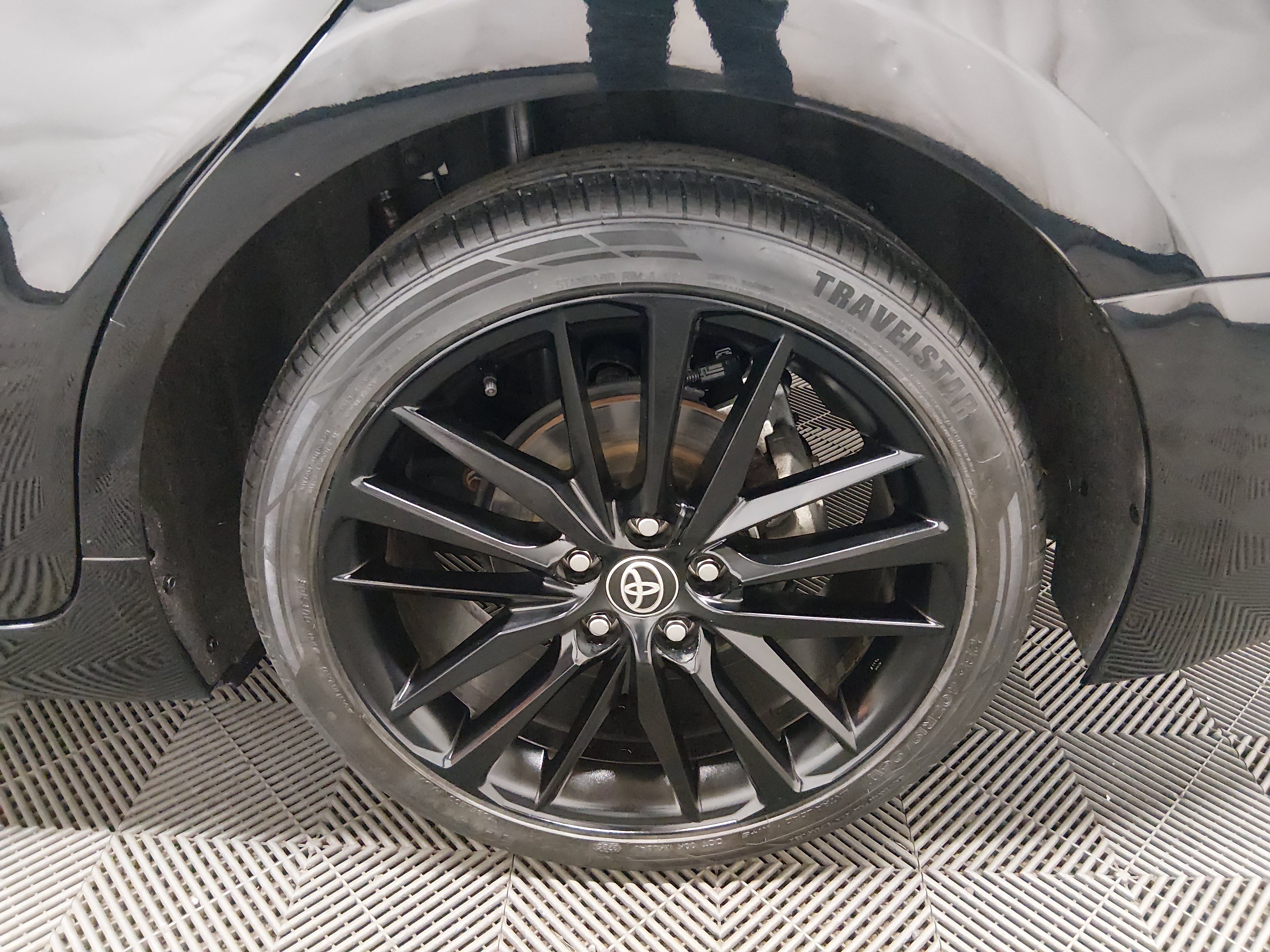 2024 Toyota Camry XSE - Photo 10