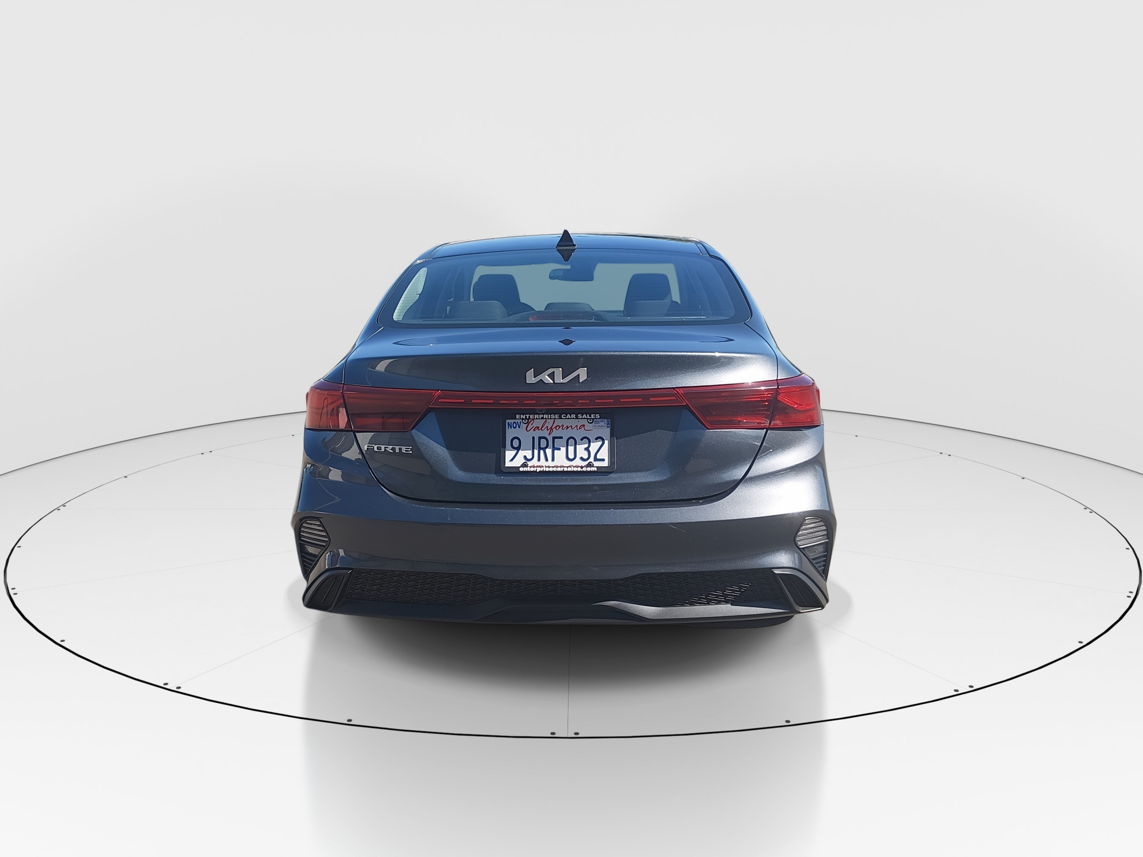 2024 Kia Forte LXS - Photo 6