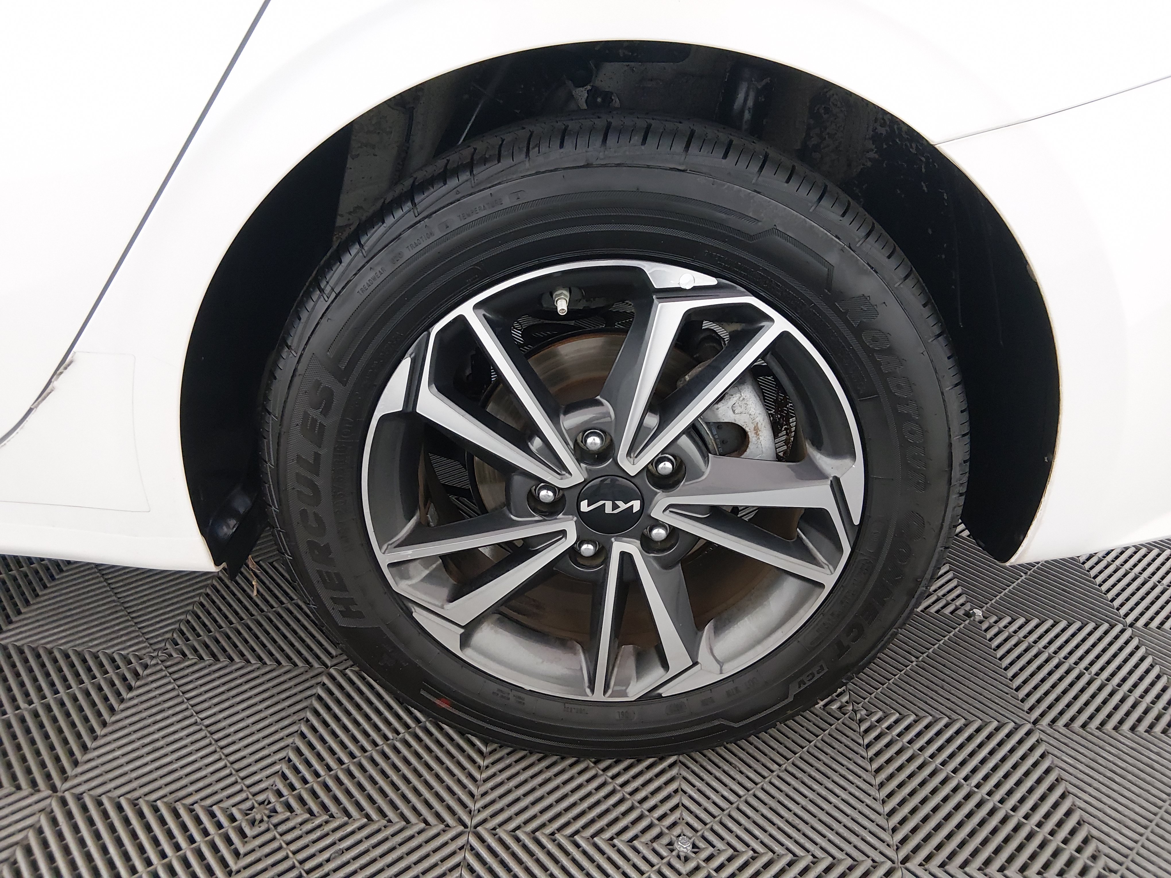 2022 Kia FORTE LXS - Photo 10