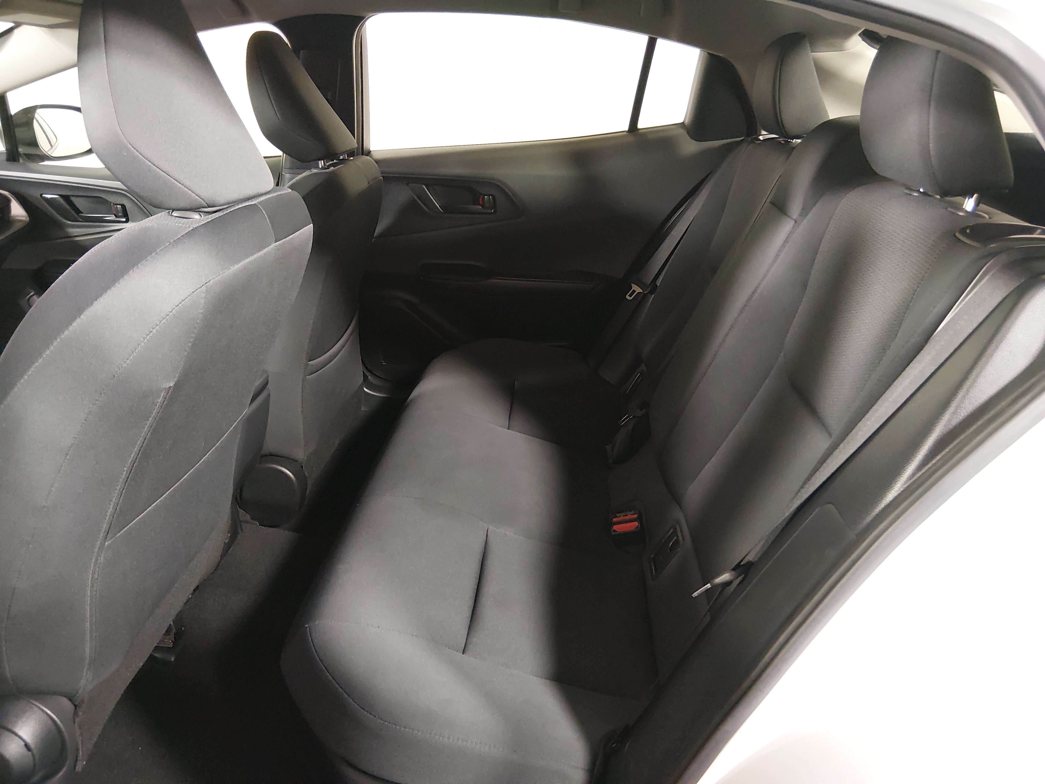 2024 Toyota Prius LE - Photo 21