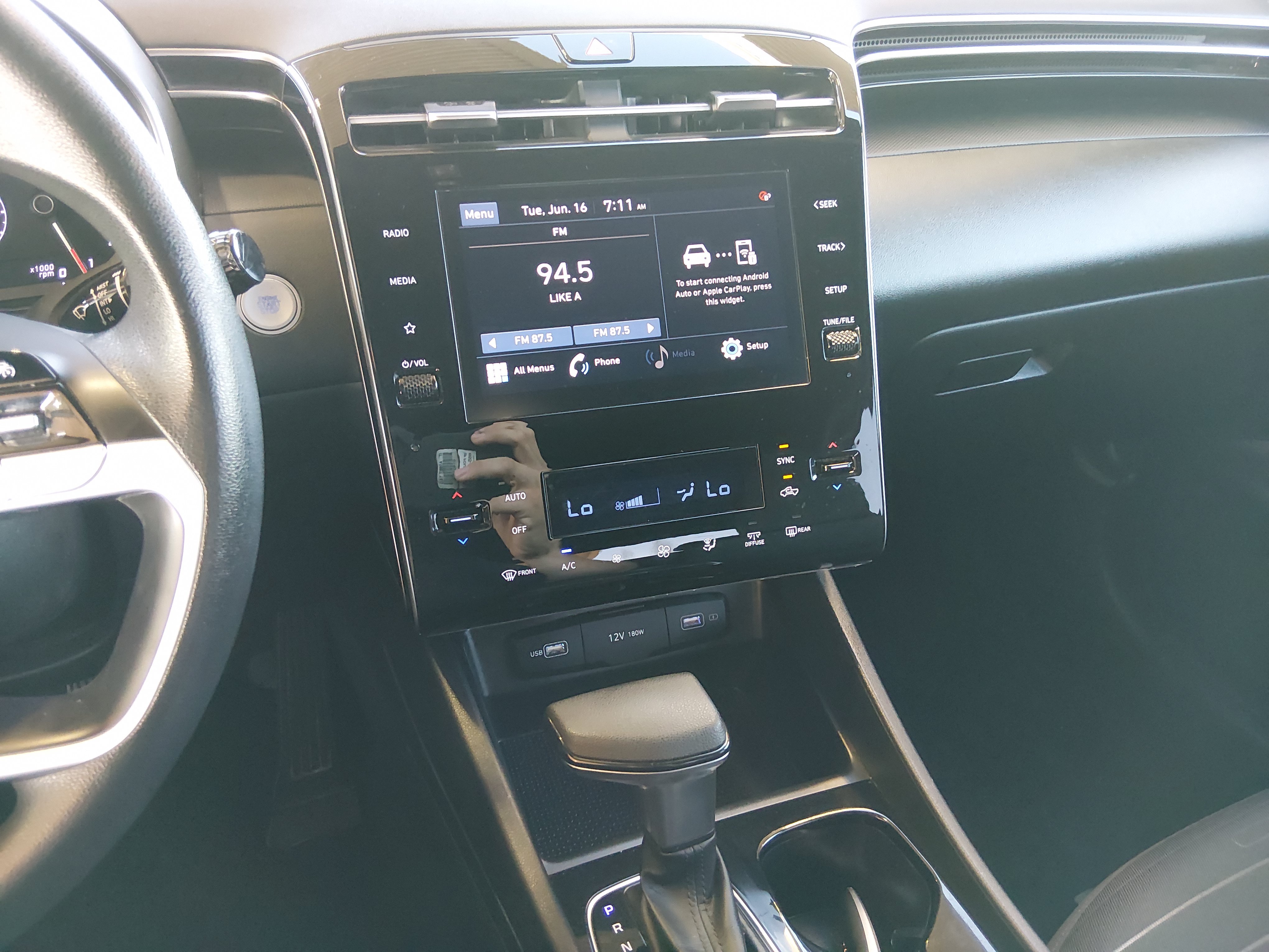 2024 Hyundai Santa Cruz SEL - Photo 21