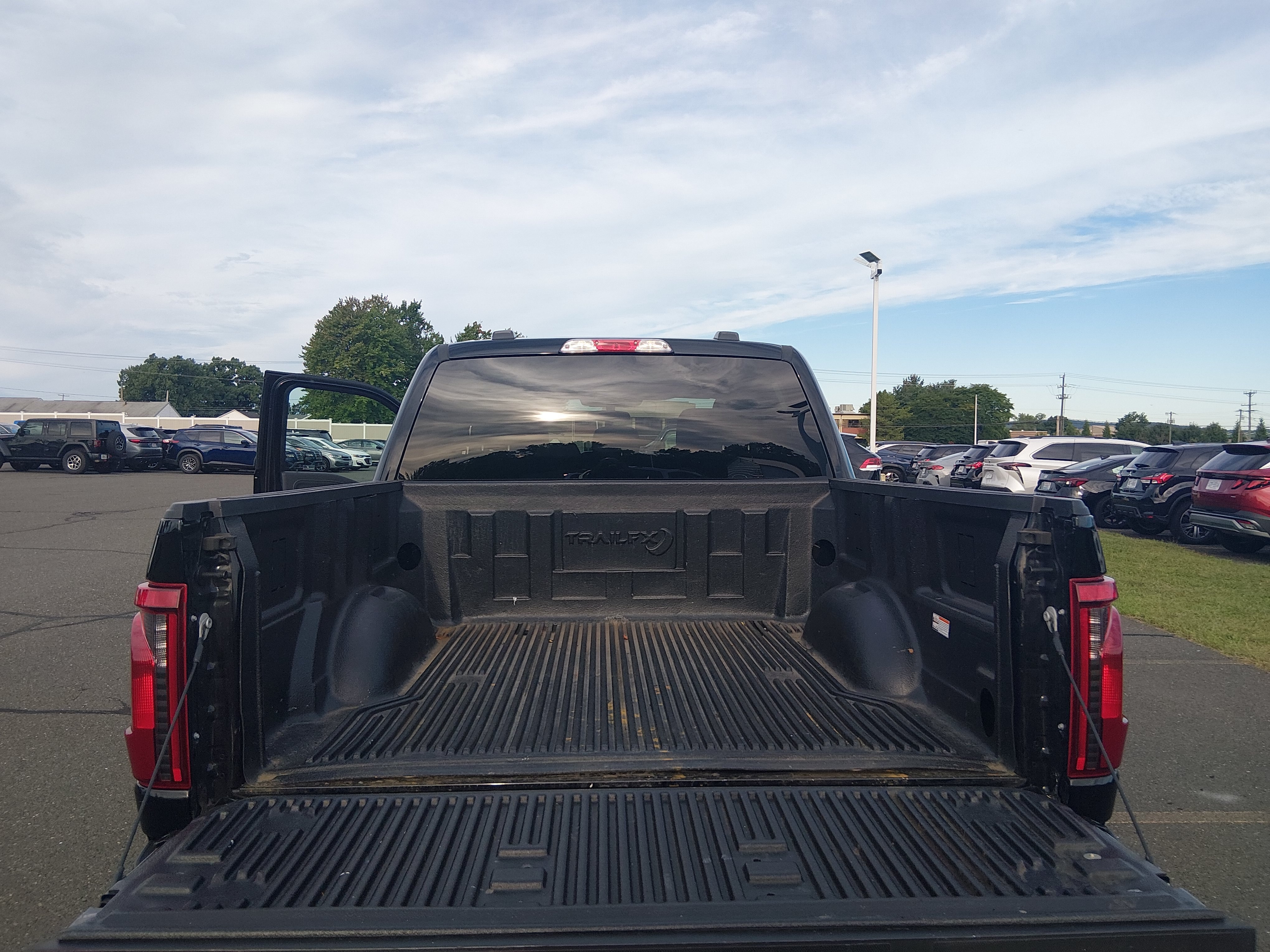 2025 Ford F-150 XLT - Photo 11