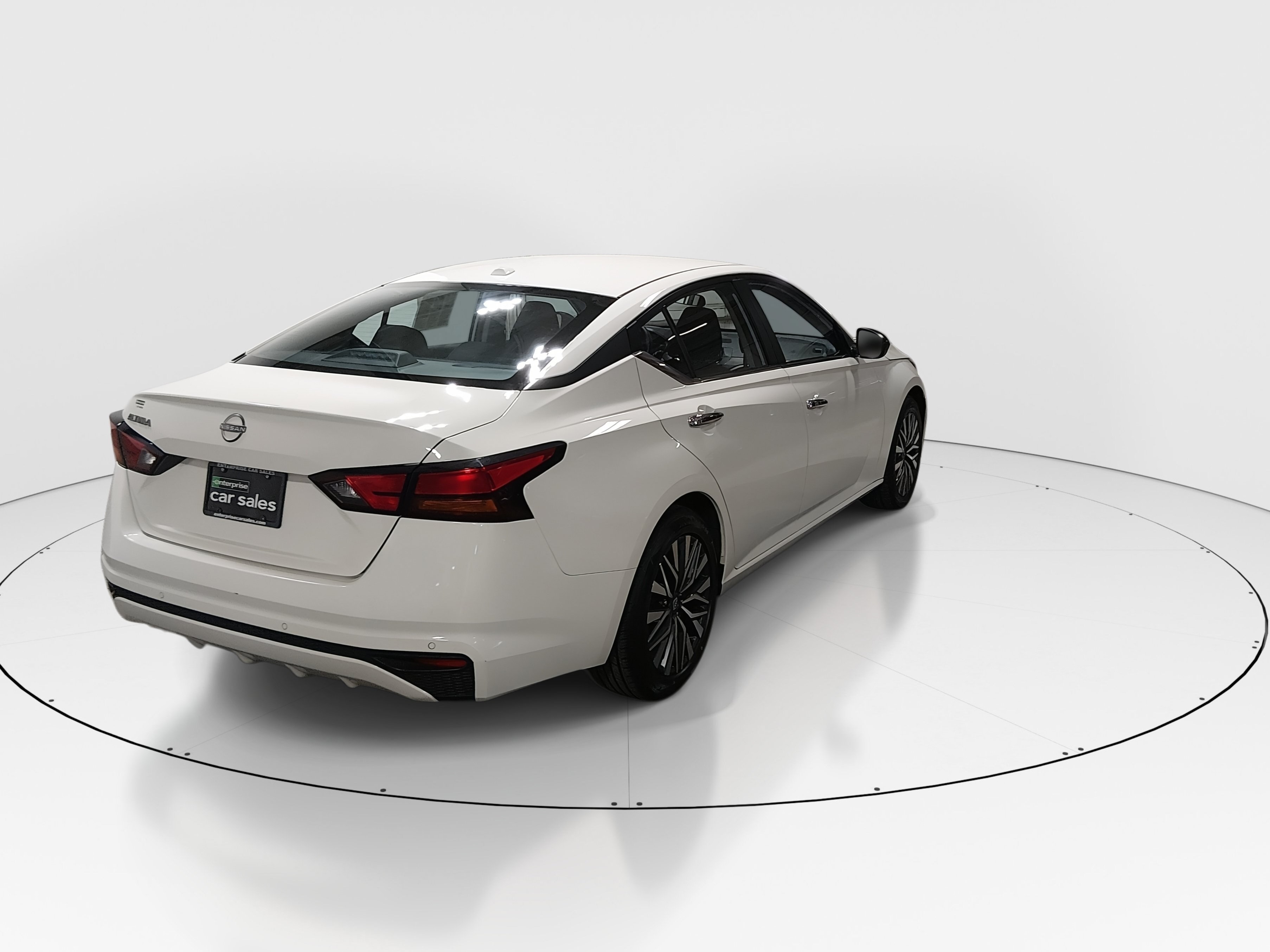 2025 Nissan Altima SV - Photo 7