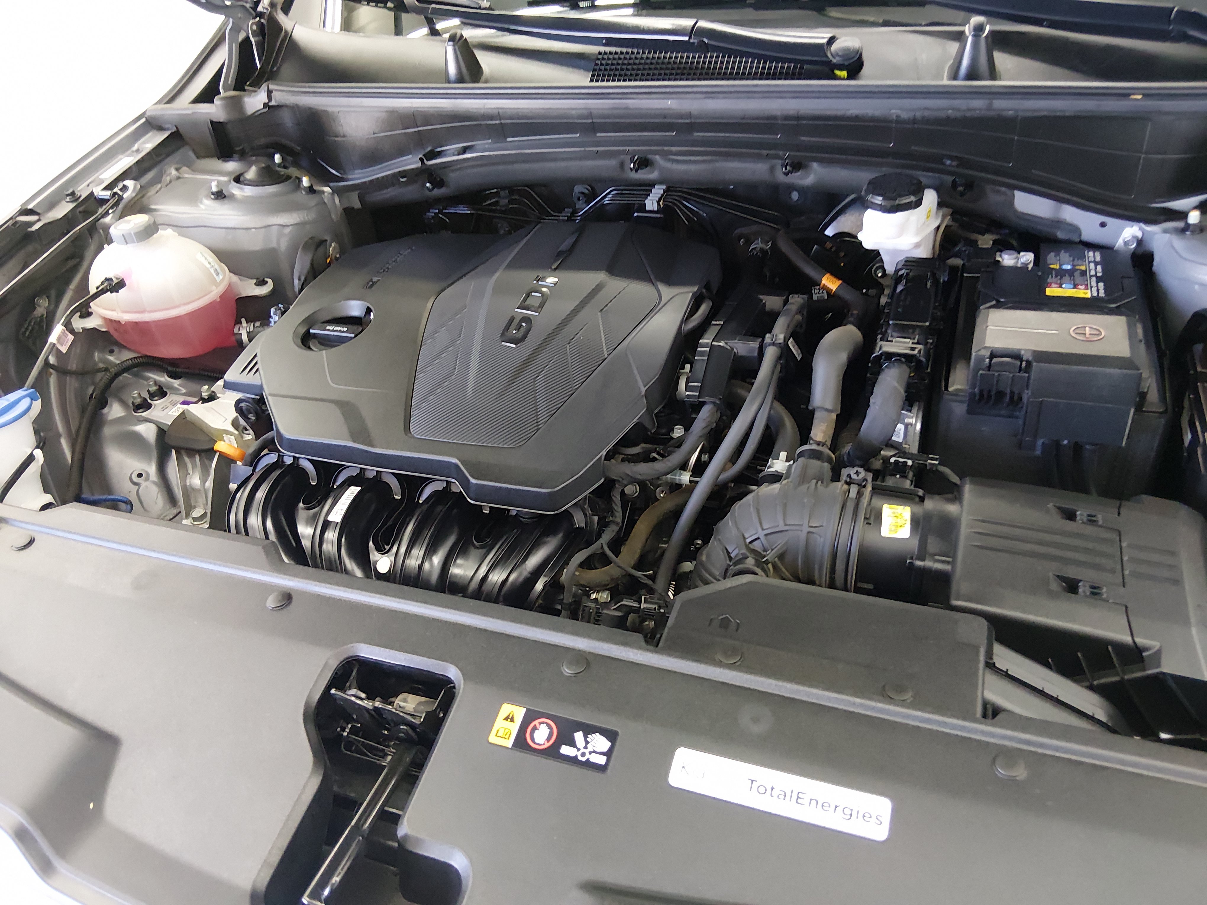 2024 Kia Sportage LX - Photo 9