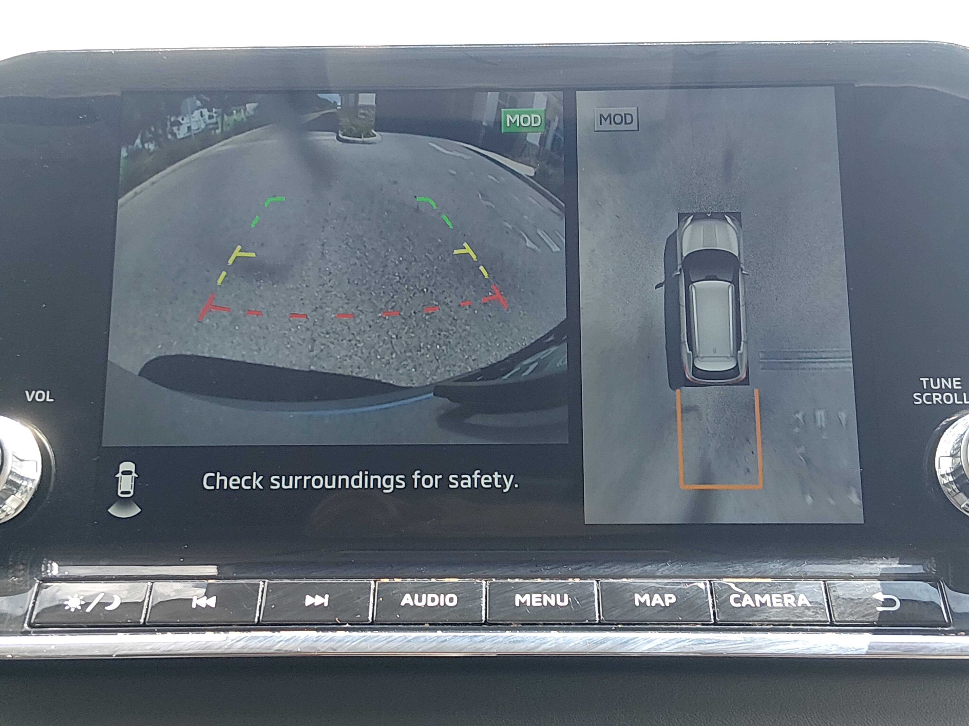 2024 Mitsubishi Outlander SE - Photo 16