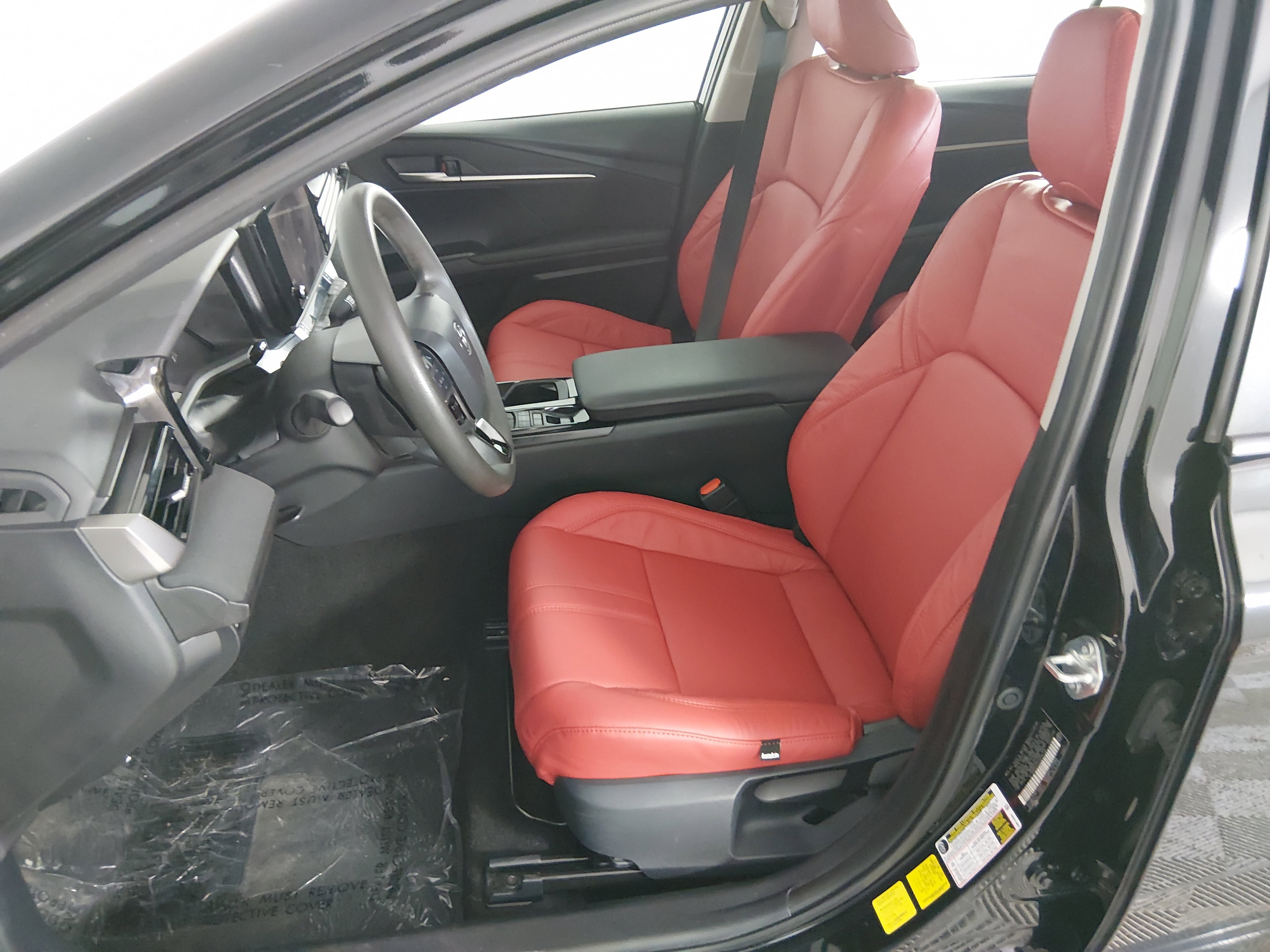2025 Toyota Camry LE - Photo 20