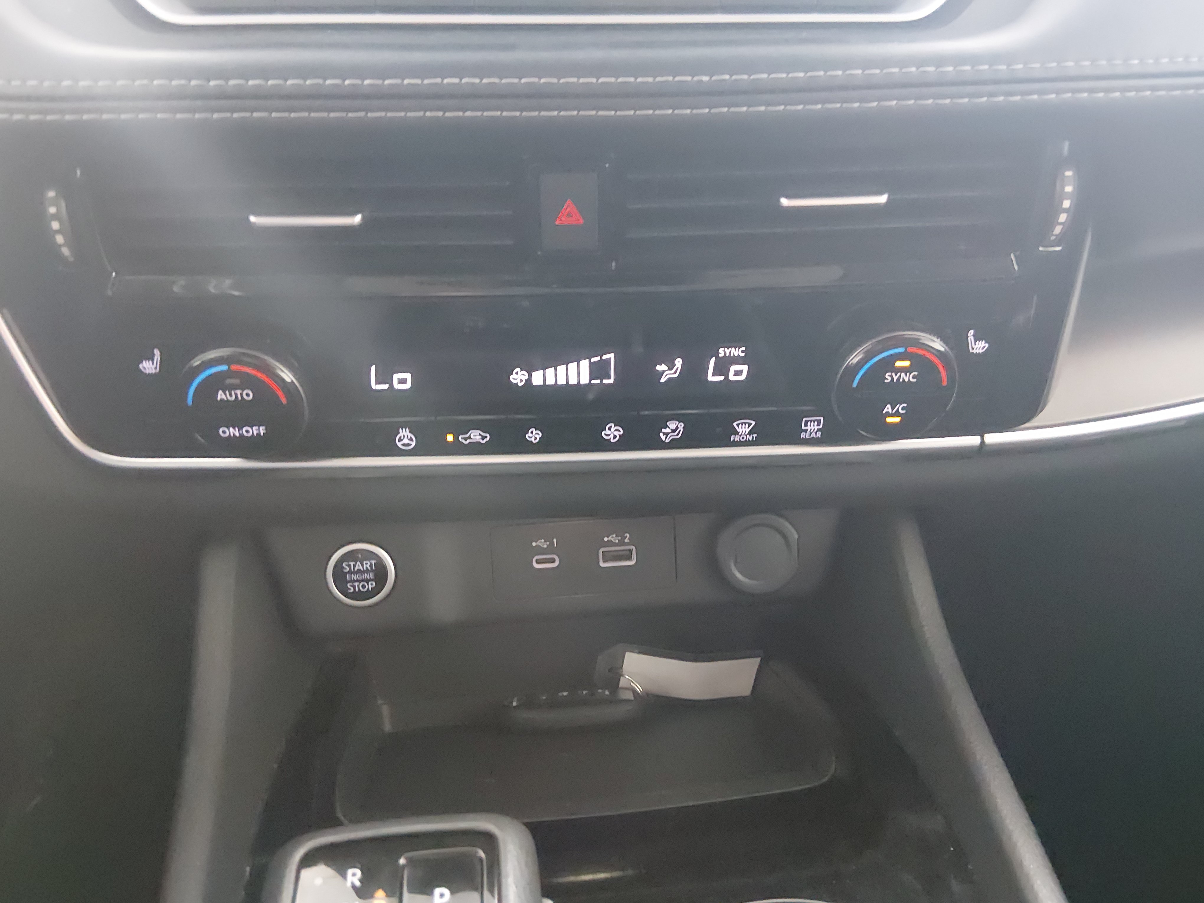 2022 Nissan Rogue SV - Photo 18