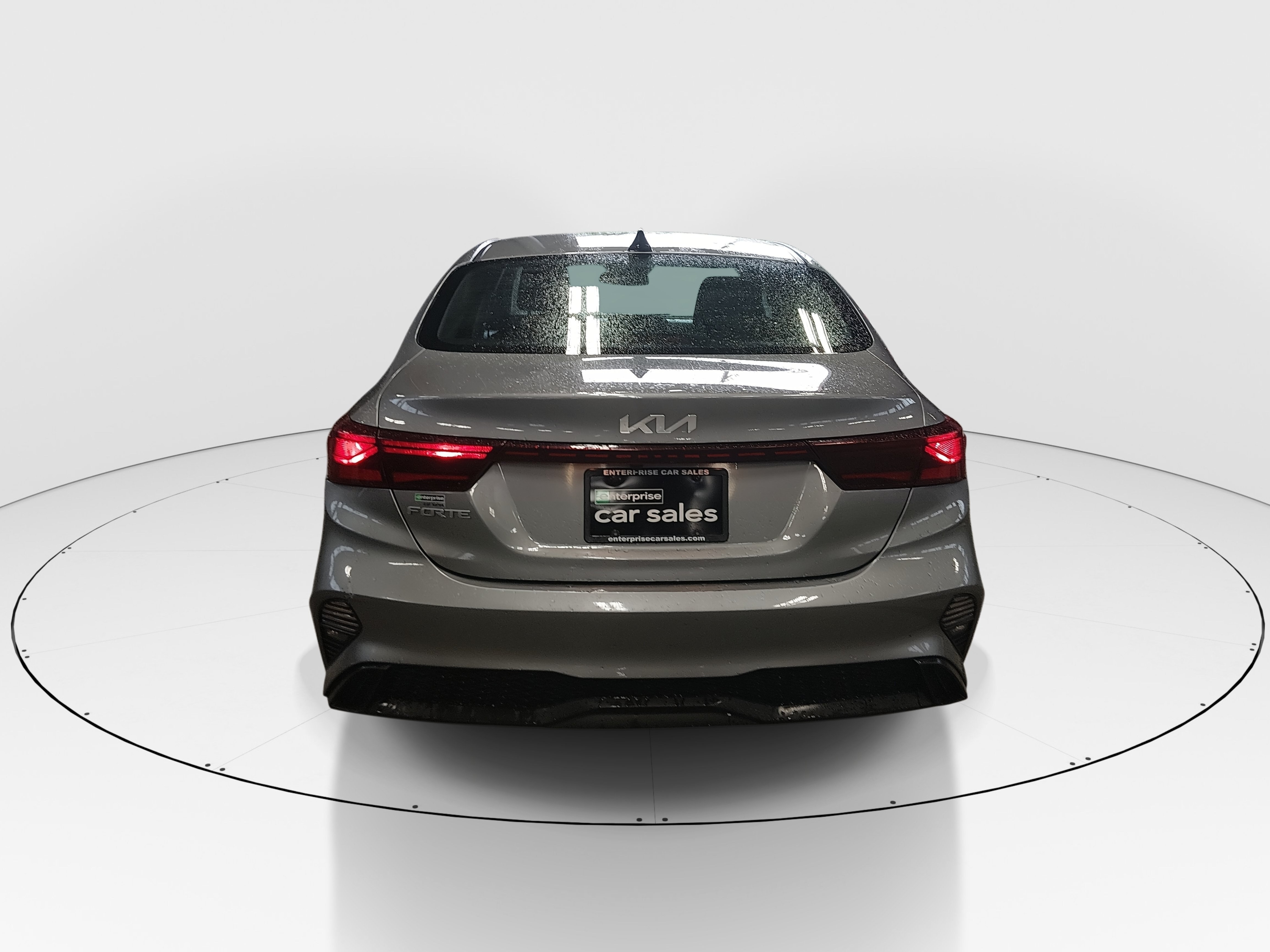 2024 Kia Forte LXS - Photo 6