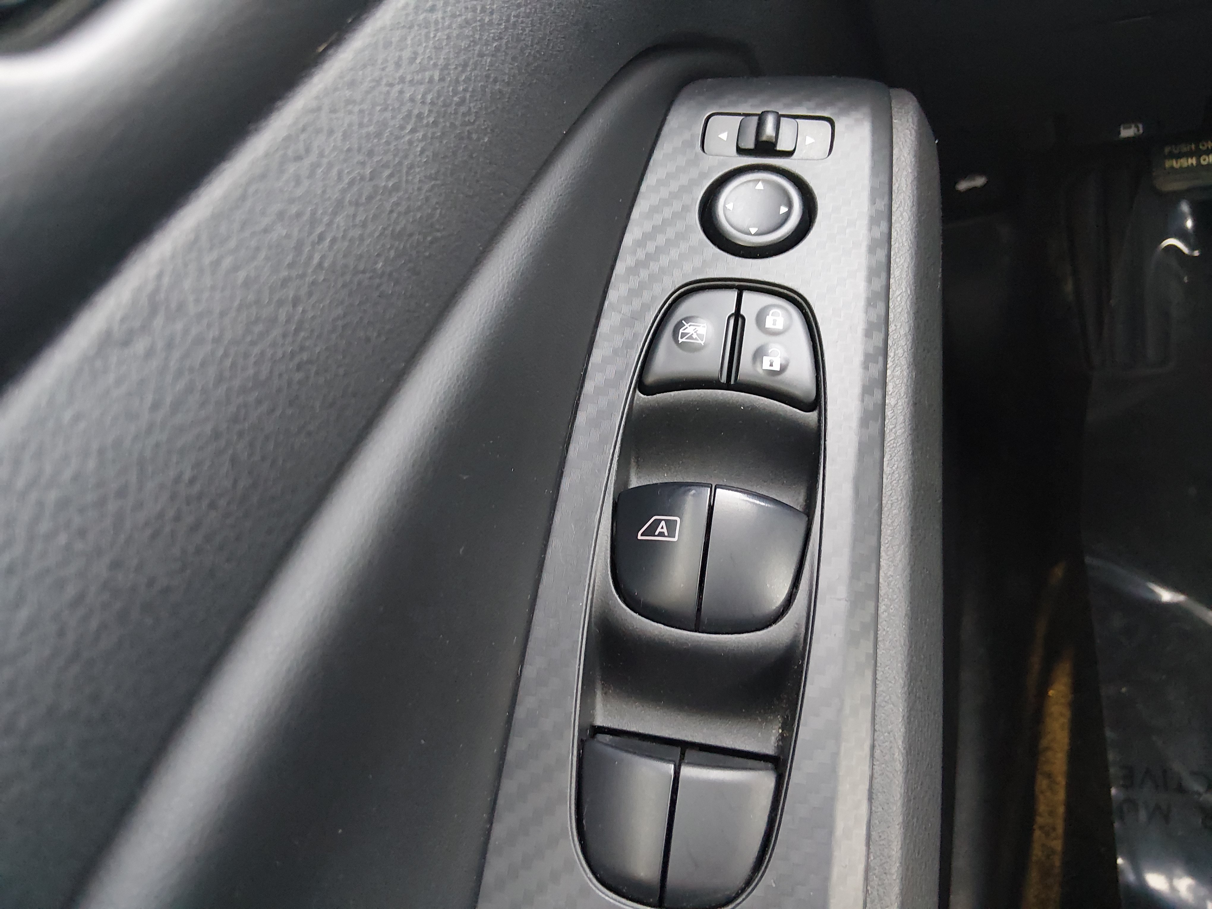 2025 Nissan Altima SV - Photo 19