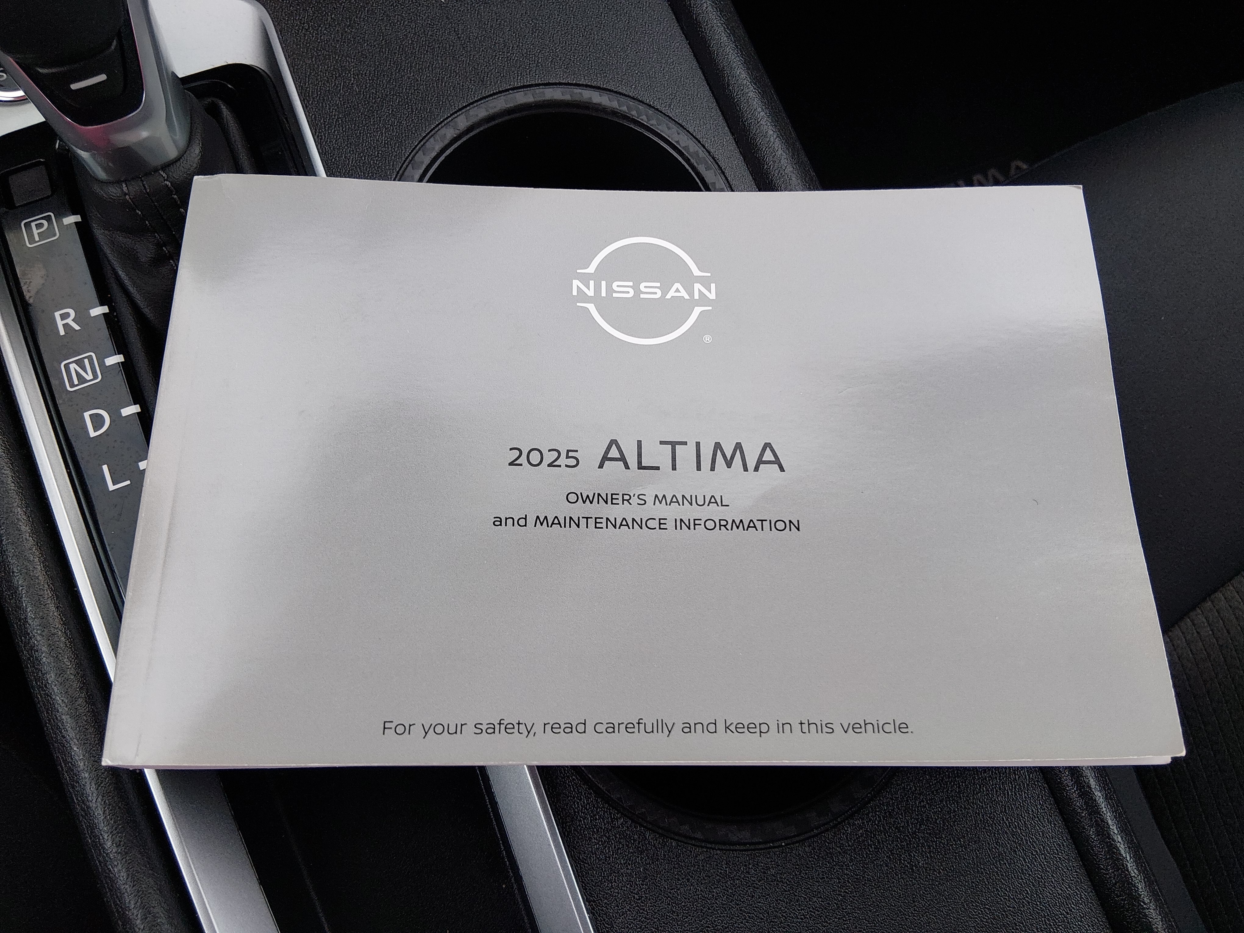 2025 Nissan Altima SV - Photo 19
