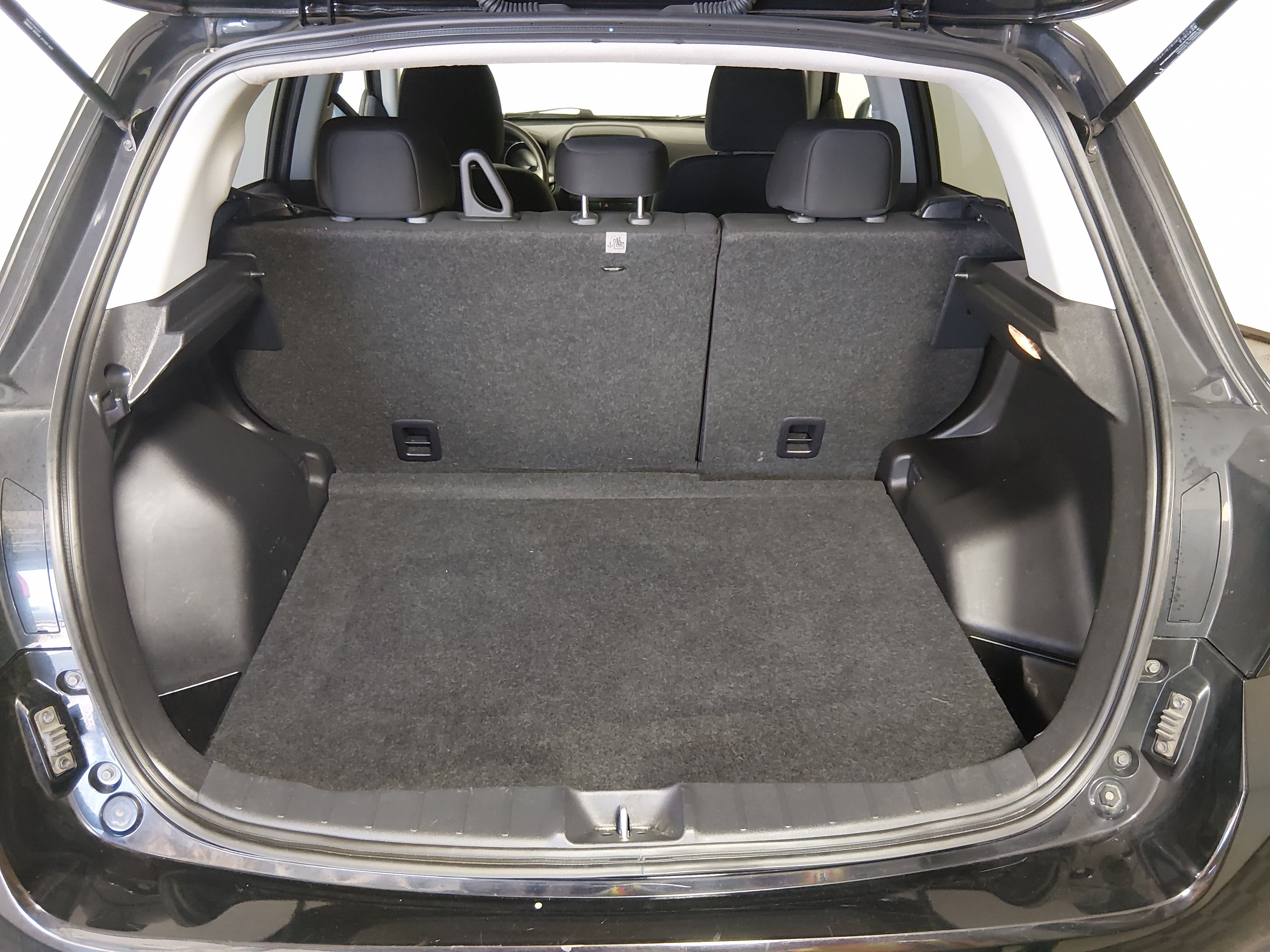 2024 Mitsubishi Outlander Sport ES - Photo 11
