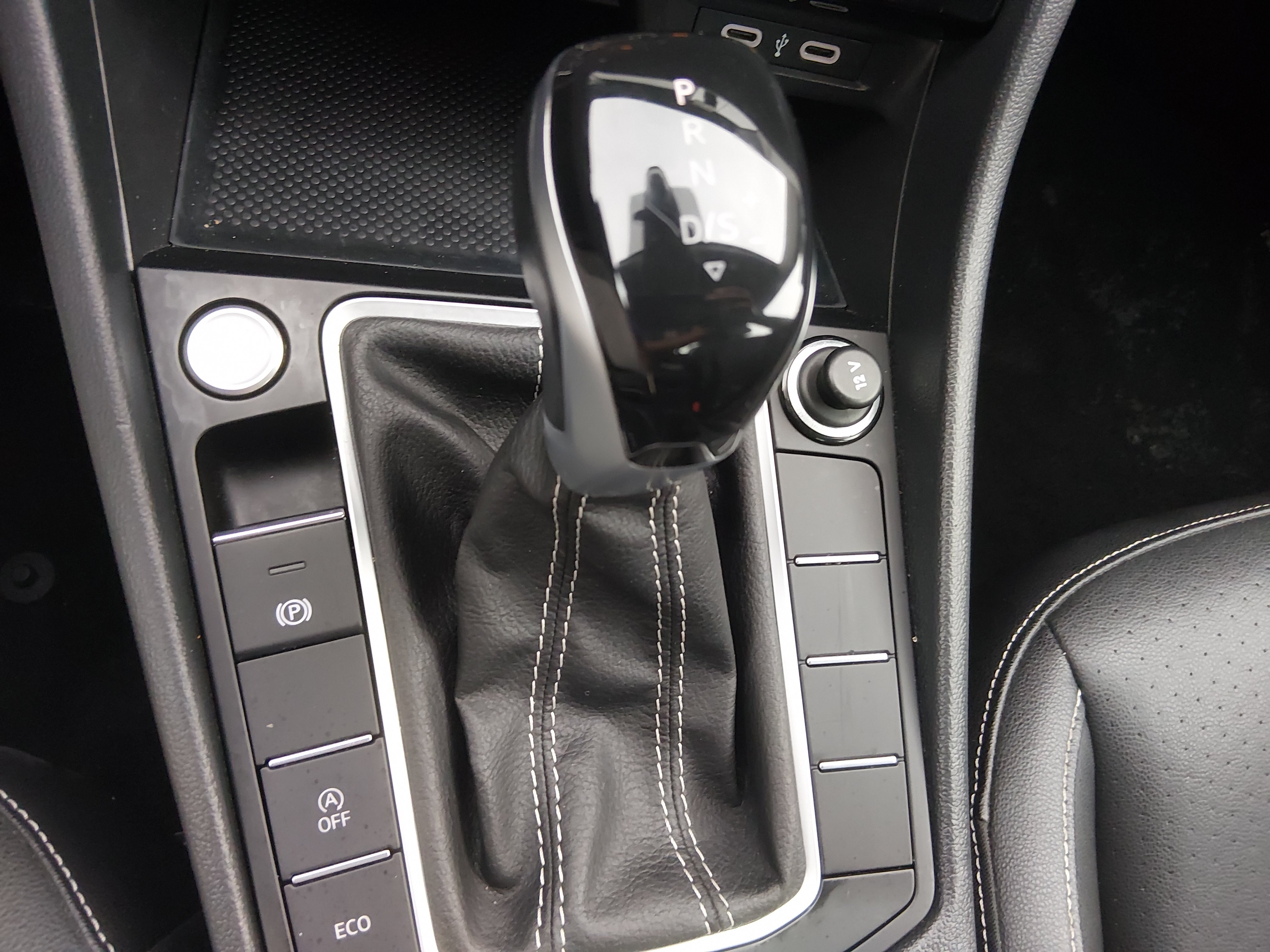 2023 Volkswagen Jetta SE - Photo 16
