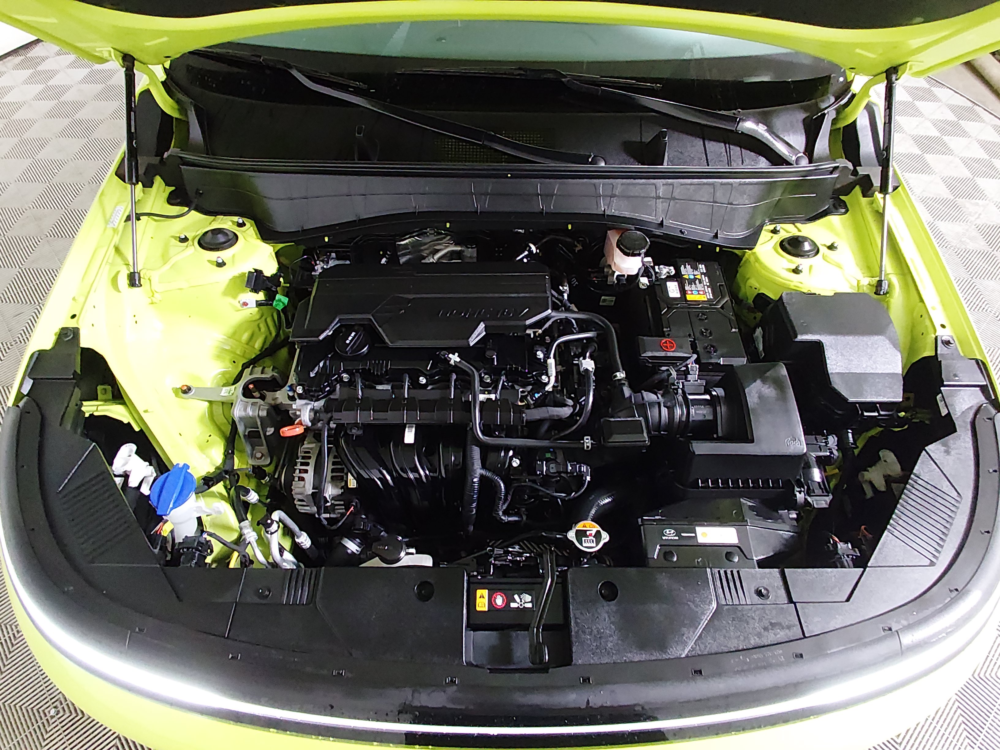 2024 Hyundai Kona SE - Photo 9