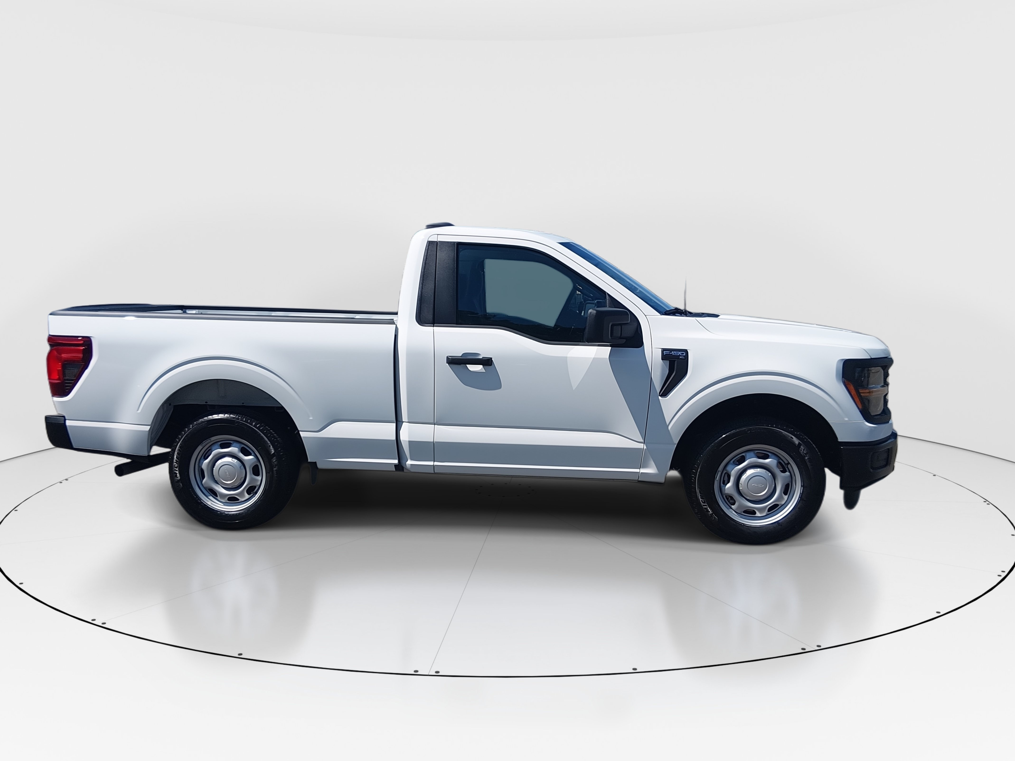 2026 Ford F-150 XL - Photo 8