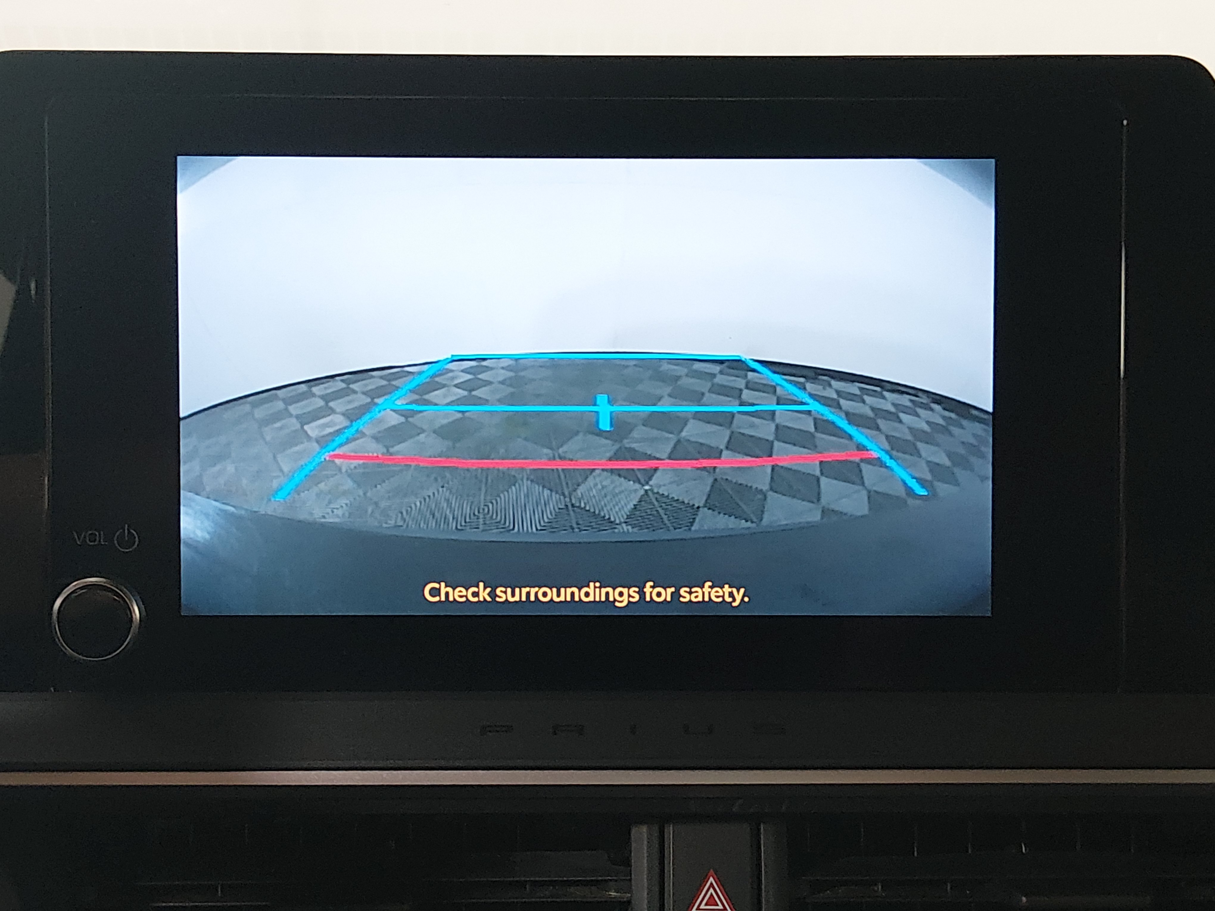 2024 Toyota Prius LE - Photo 16