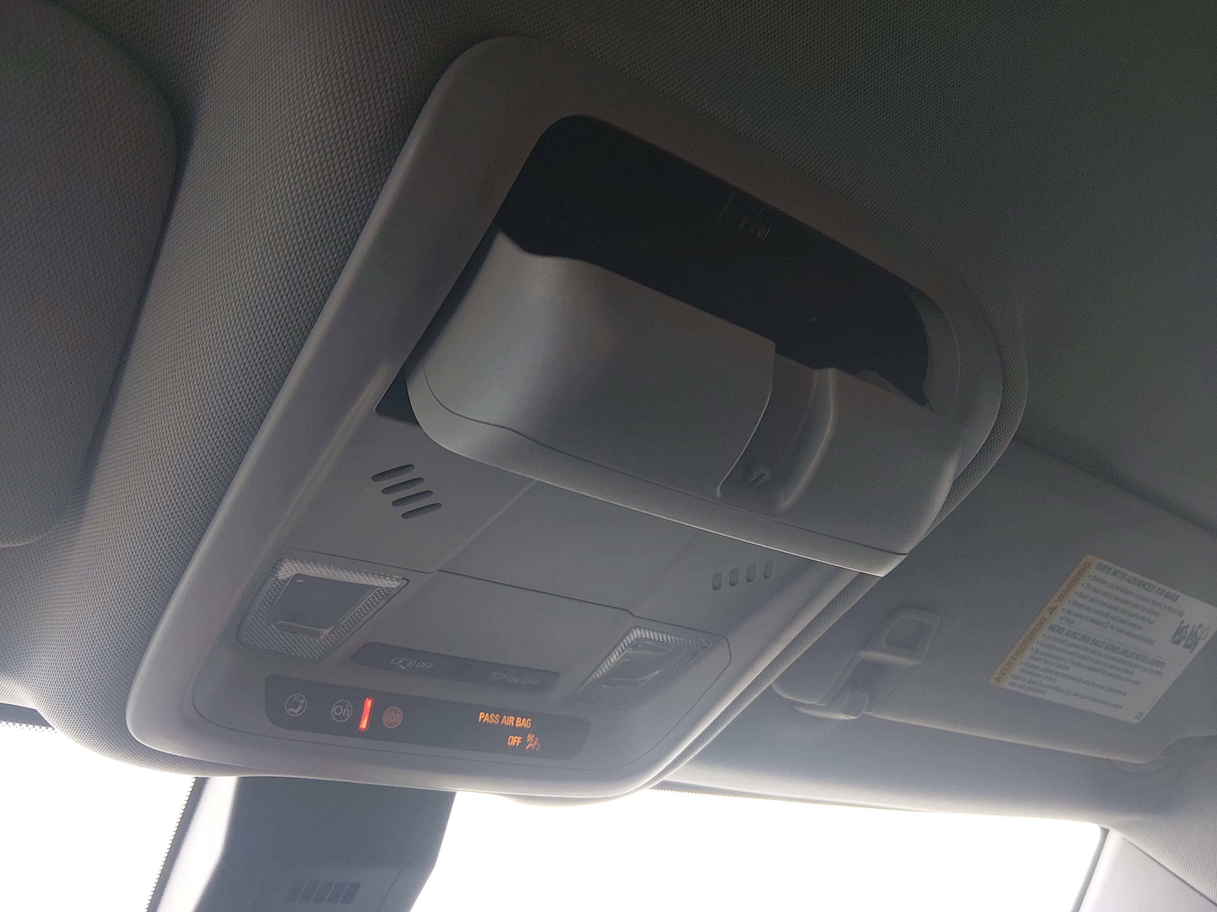 2024 GMC Terrain SLE - Photo 19