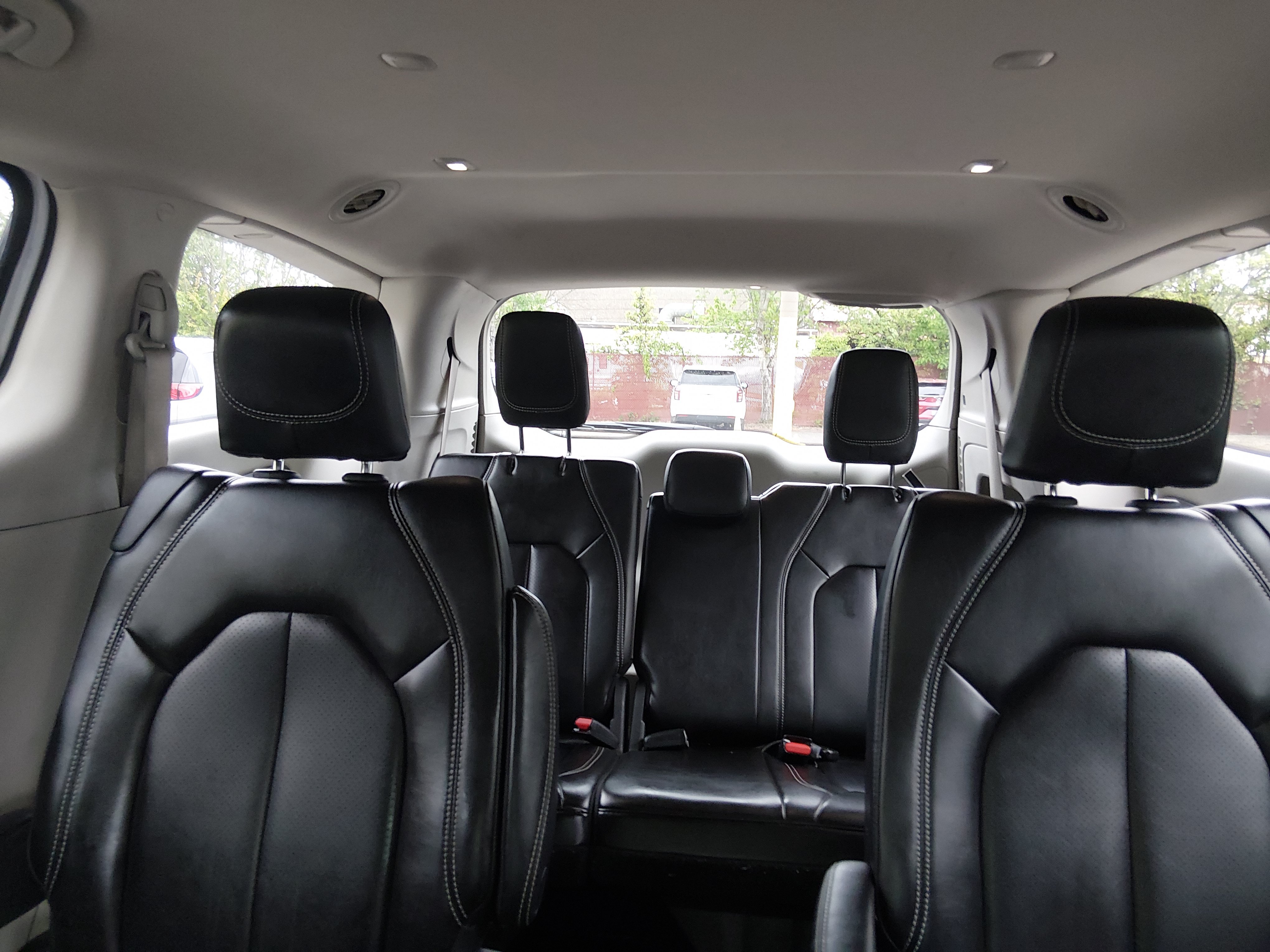 2023 Chrysler Pacifica Touring L - Photo 17