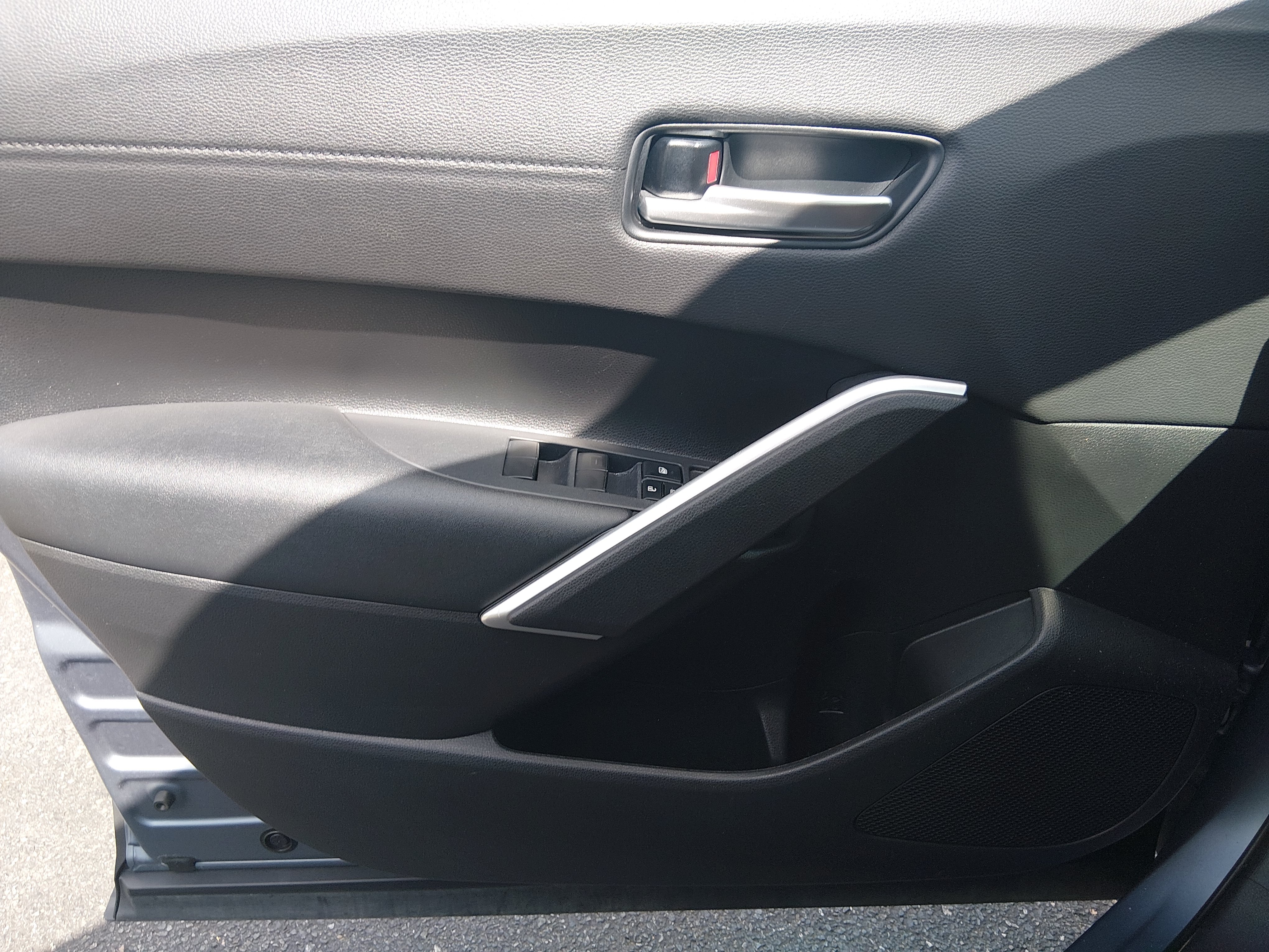 2024 Toyota Corolla Cross XLE - Photo 19