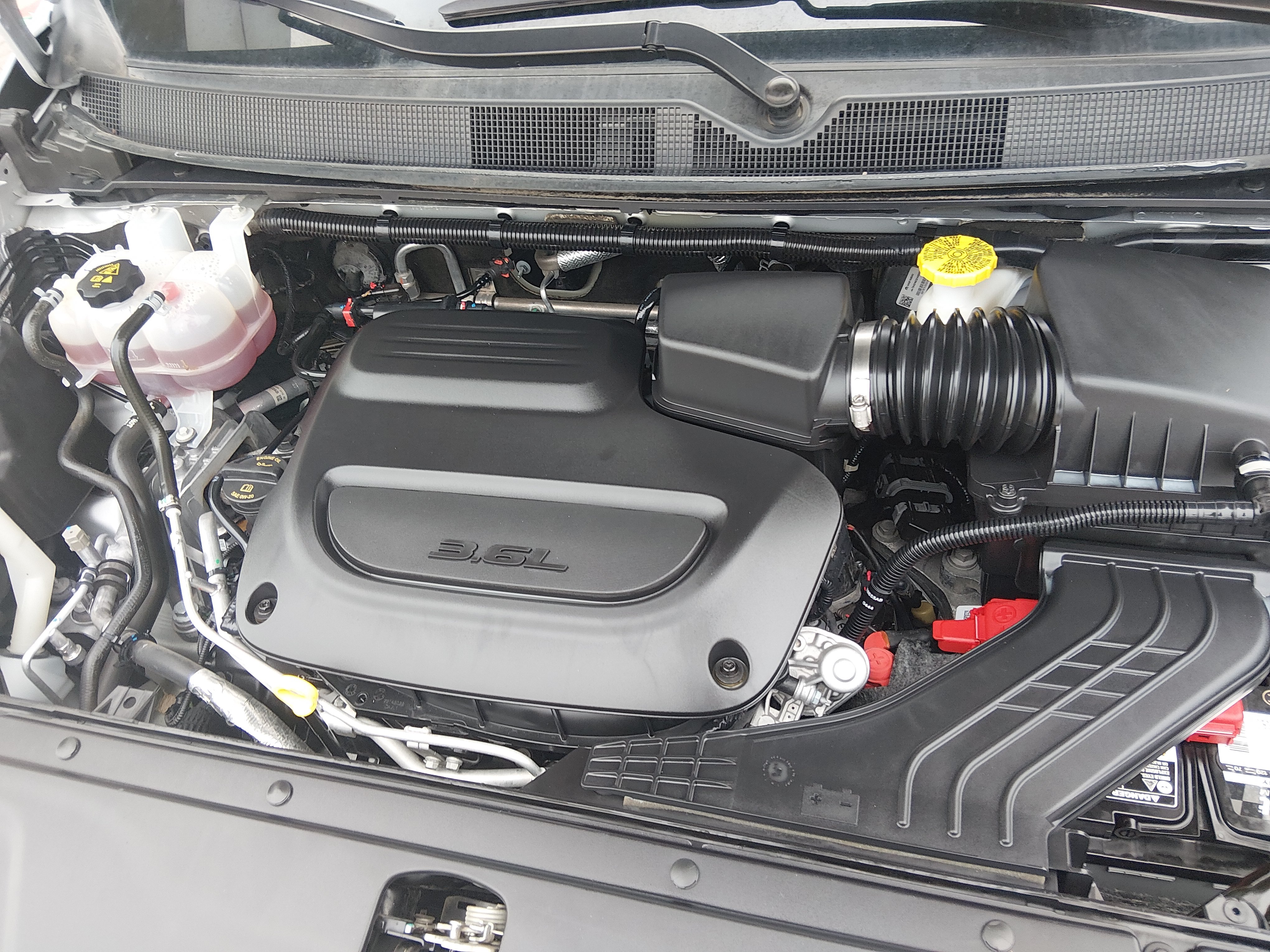 2024 Chrysler Pacifica Touring L - Photo 9