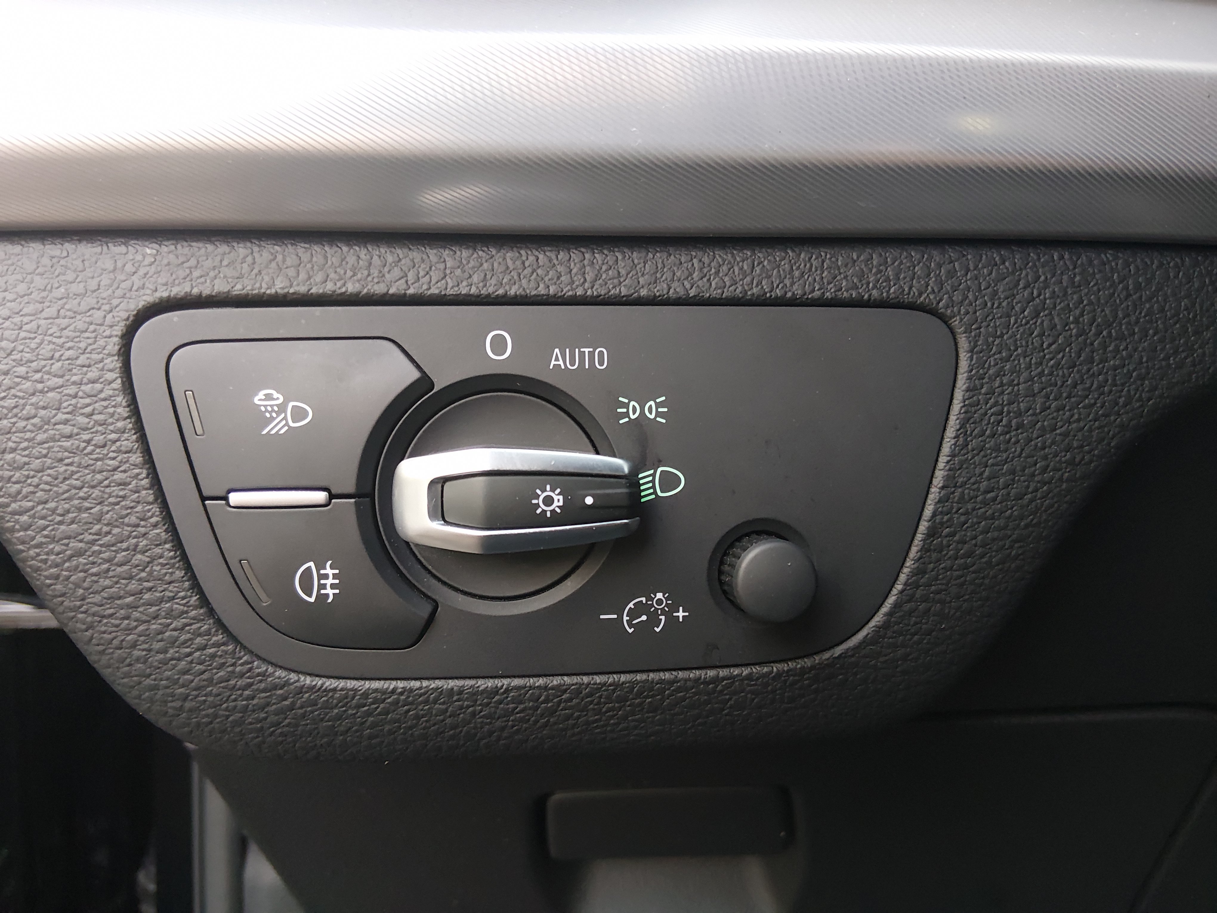 2025 Audi Q5 Premium - Photo 13