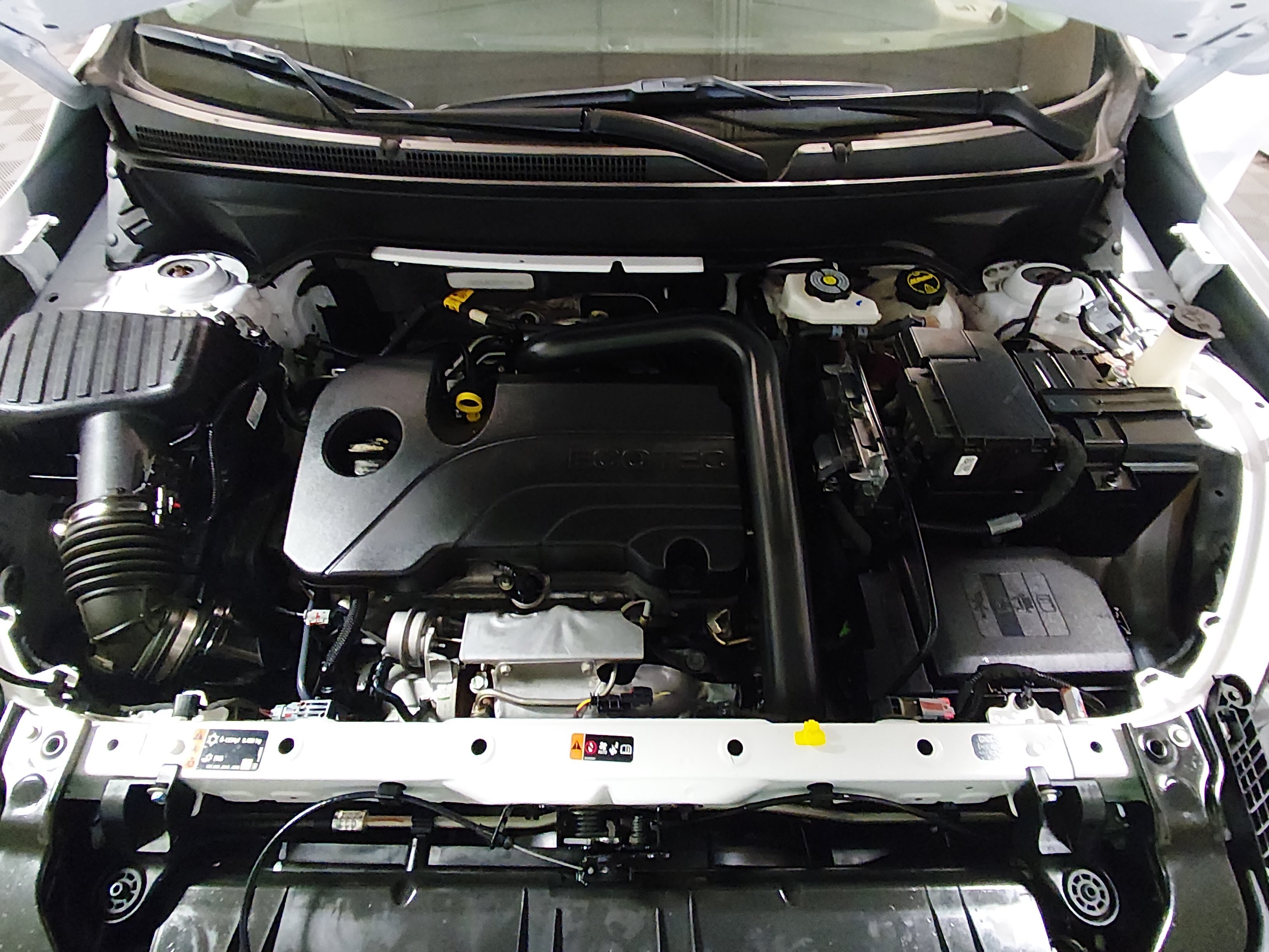 2024 GMC Terrain SLE - Photo 9