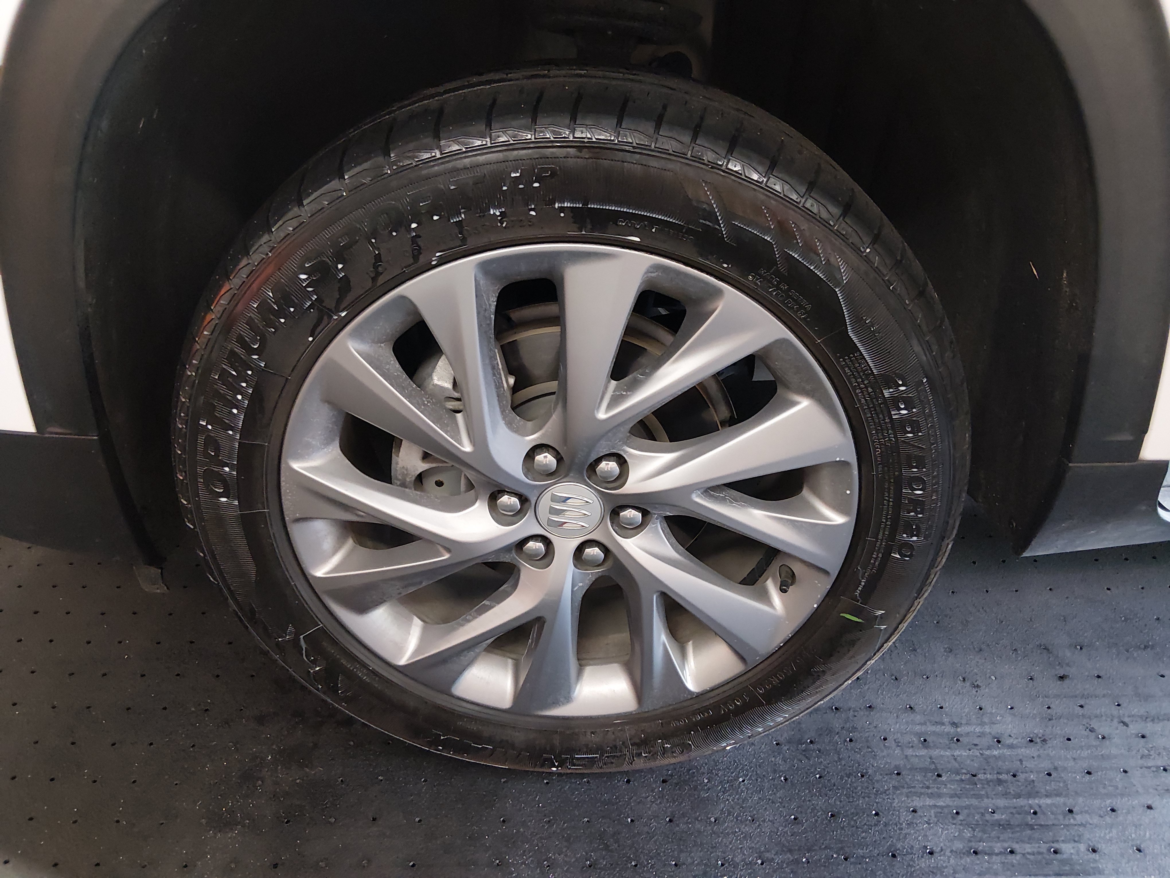 2025 Buick Enclave Preferred - Photo 10
