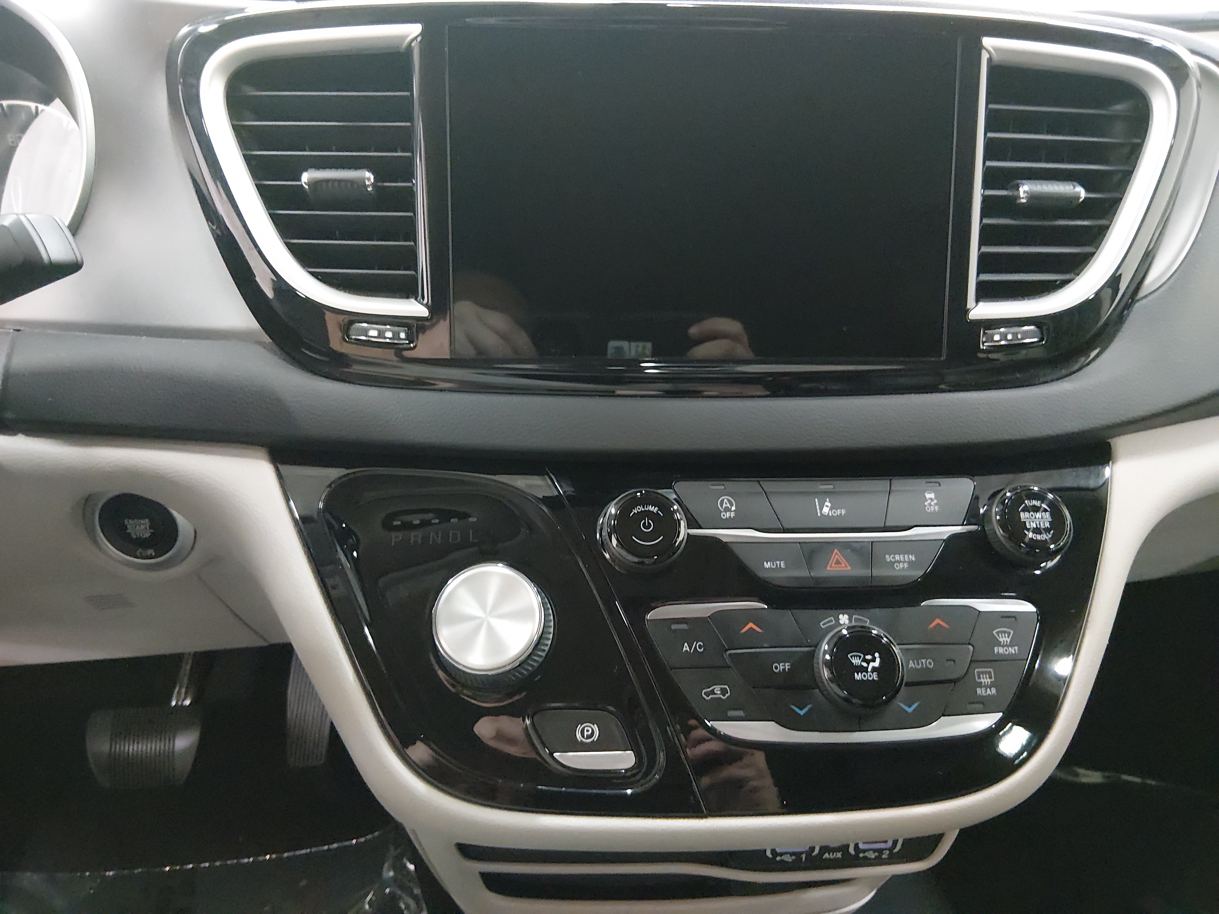 2022 Chrysler Pacifica Touring L - Photo 13