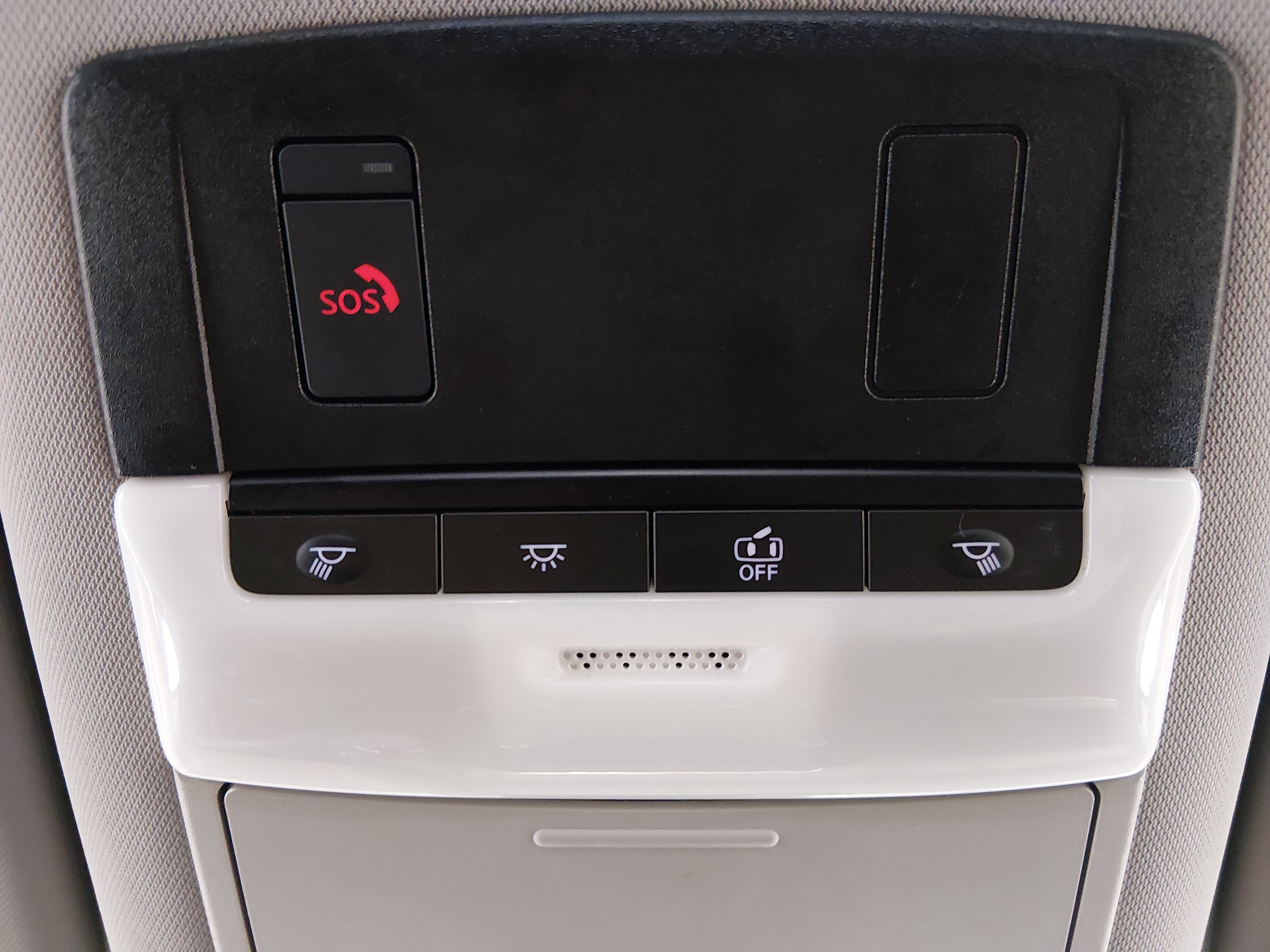 2024 Nissan Rogue SV - Photo 20