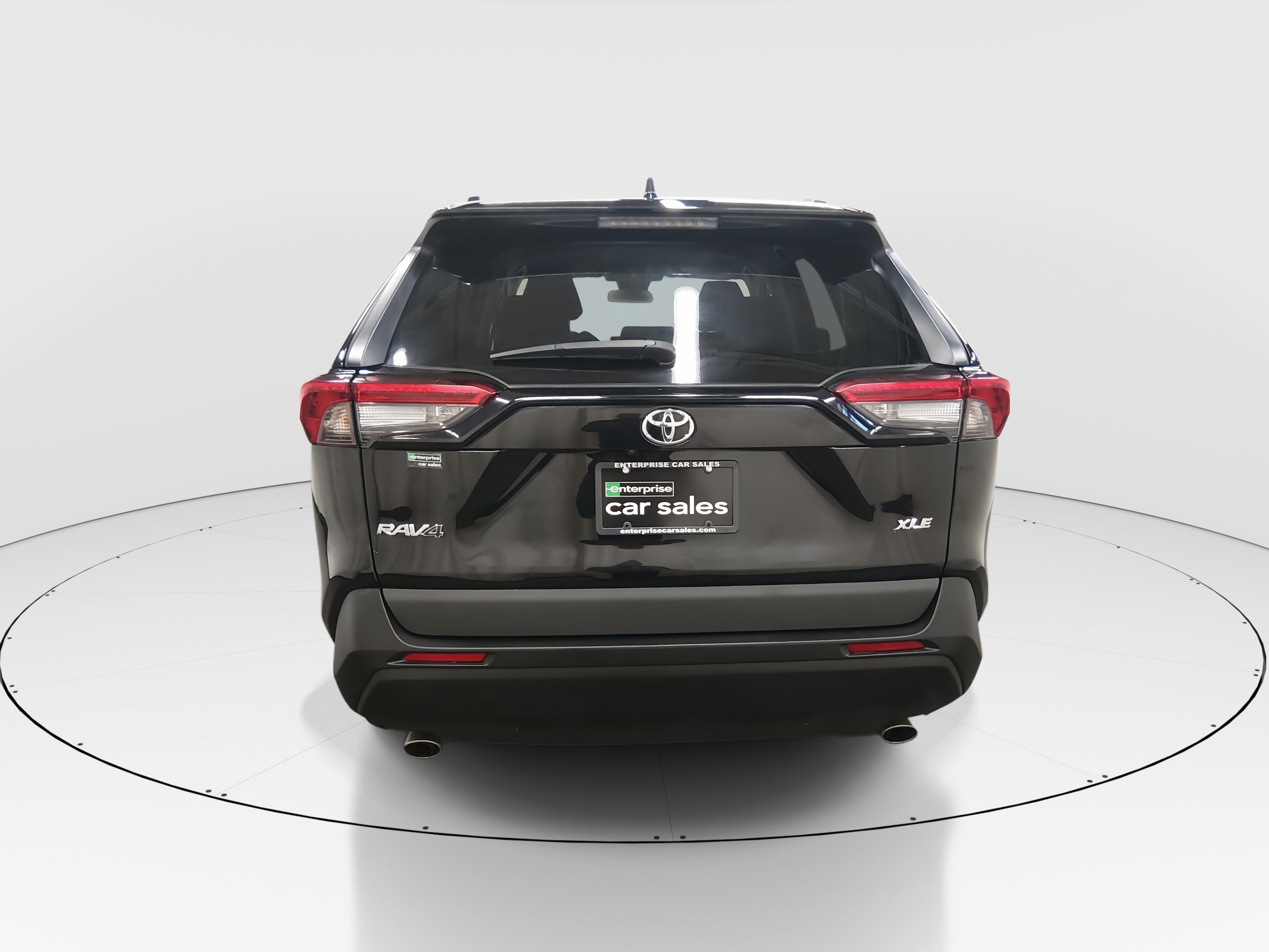2024 Toyota RAV4 XLE - Photo 6
