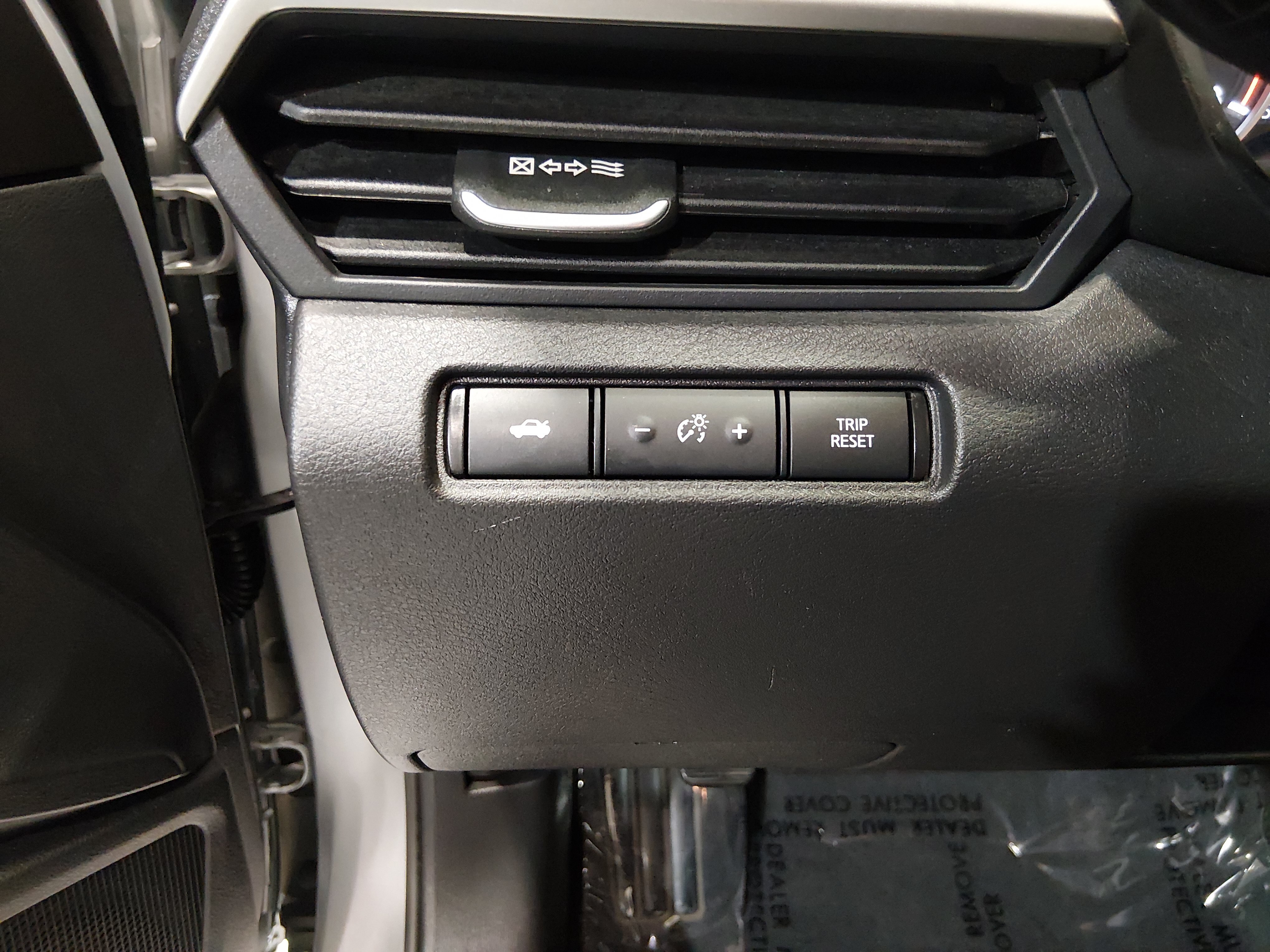 2024 Nissan Altima SV - Photo 13