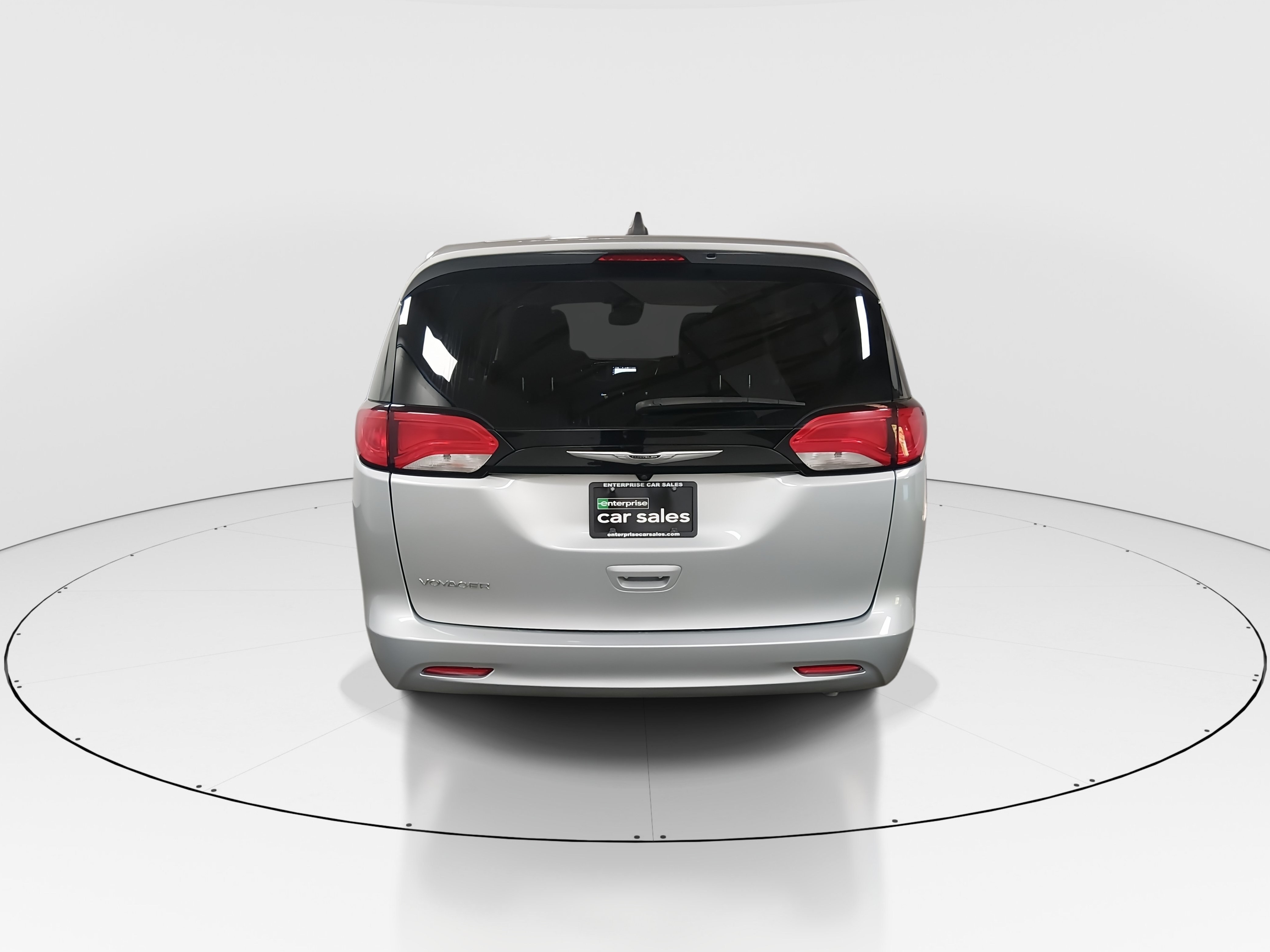 2024 Chrysler Voyager LX - Photo 6